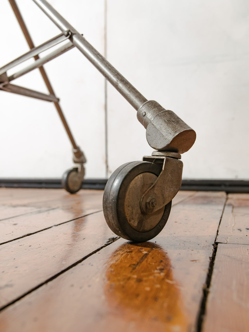 LITA Theatre Spotlight Floor Lamp | 1950s French Fresnel Projector on Rare Original Rolling Tripod