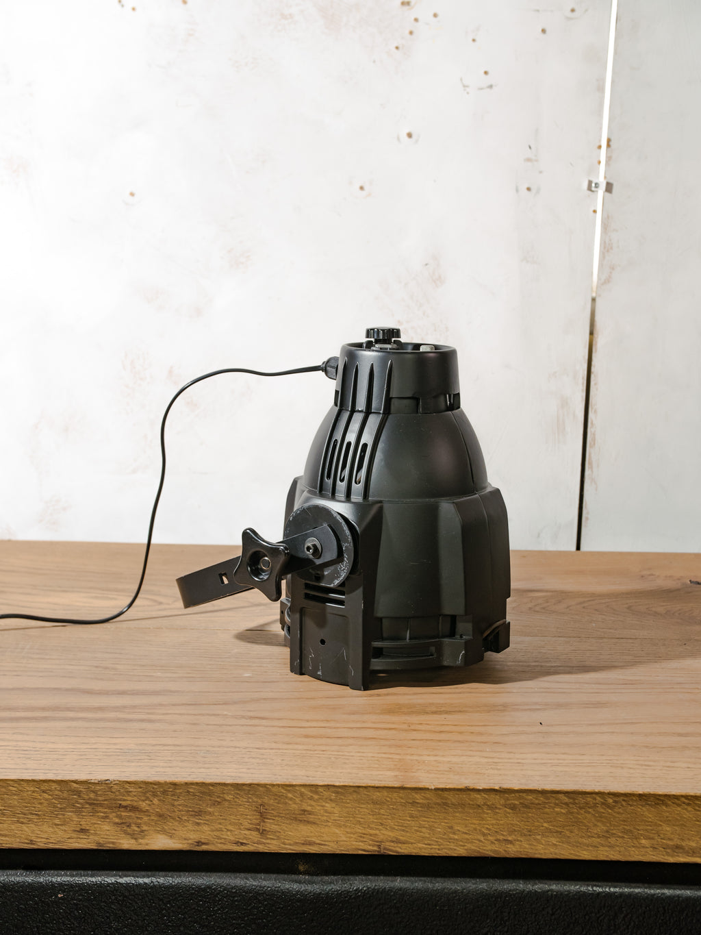 Fargo Multipar Spotlight Table Lamp | Vintage PAR Stage Light for Desk or Wall Mount