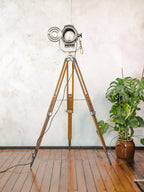 Bardwell McAlister 1950s Hollywood Keg Light Floor Lamp | Fresnel Lens | Barndoors | Vintage Tripod | Rewired E27 | Film Studio Spotlight
