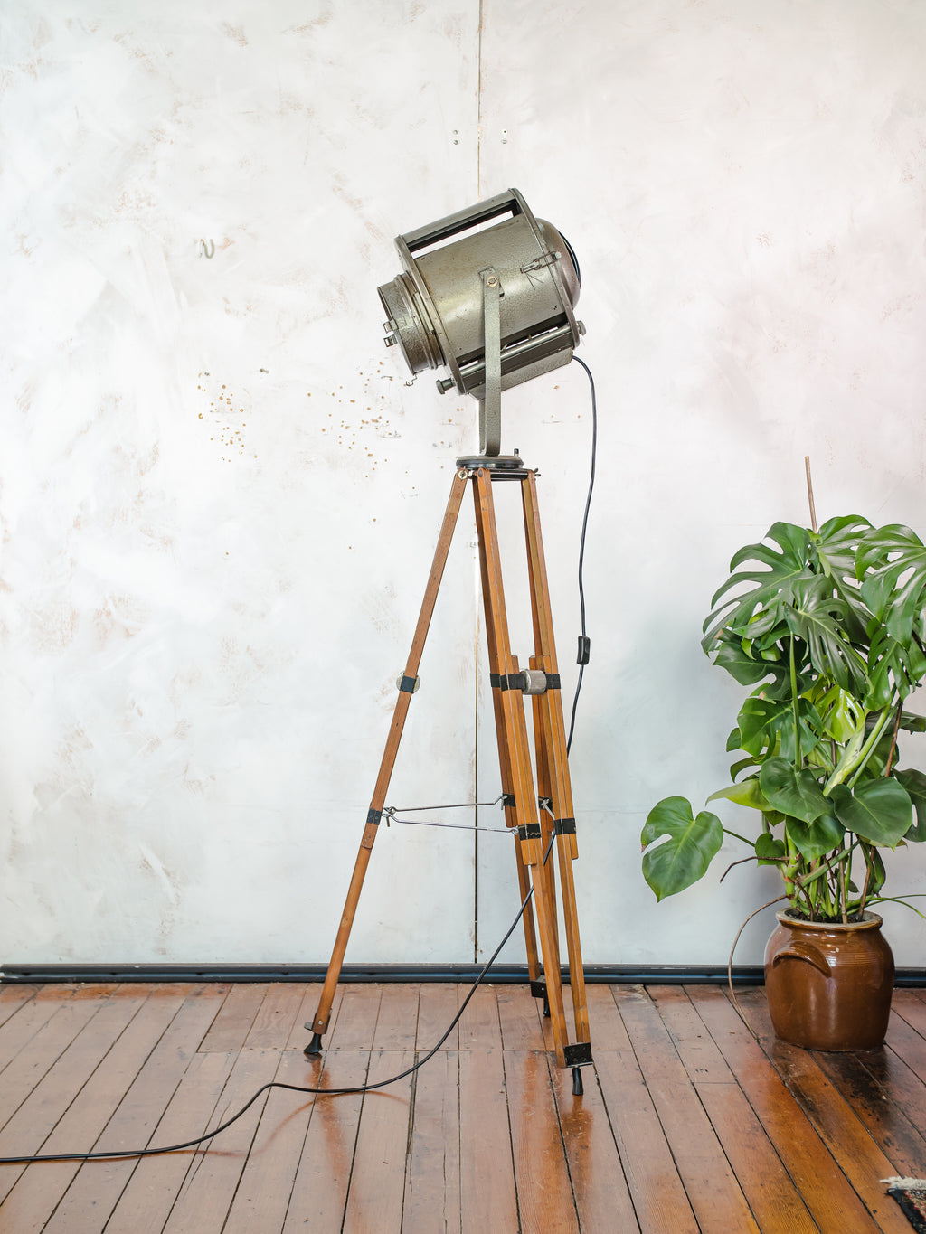 ADB SP.1000 XL Theatre Spotlight Floor Lamp, 1960s Belgium, detail view 13