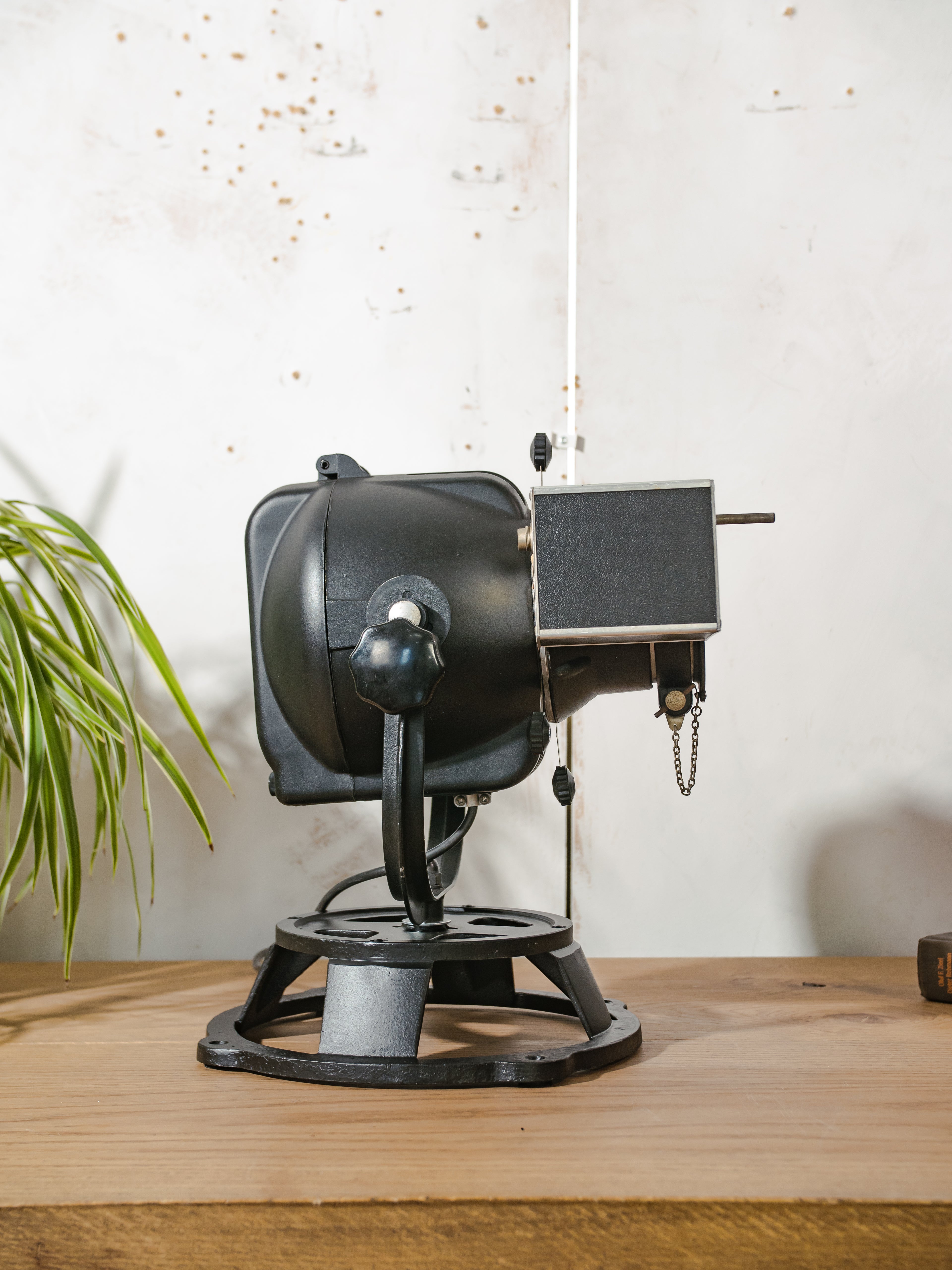 Strand Electric Patt 23 pignose theaterspot tafel lamp | Toverli kleurenwiel motor | Britse toneellamp uit de jaren 60 | Custom voet | Opnieuw bedraad