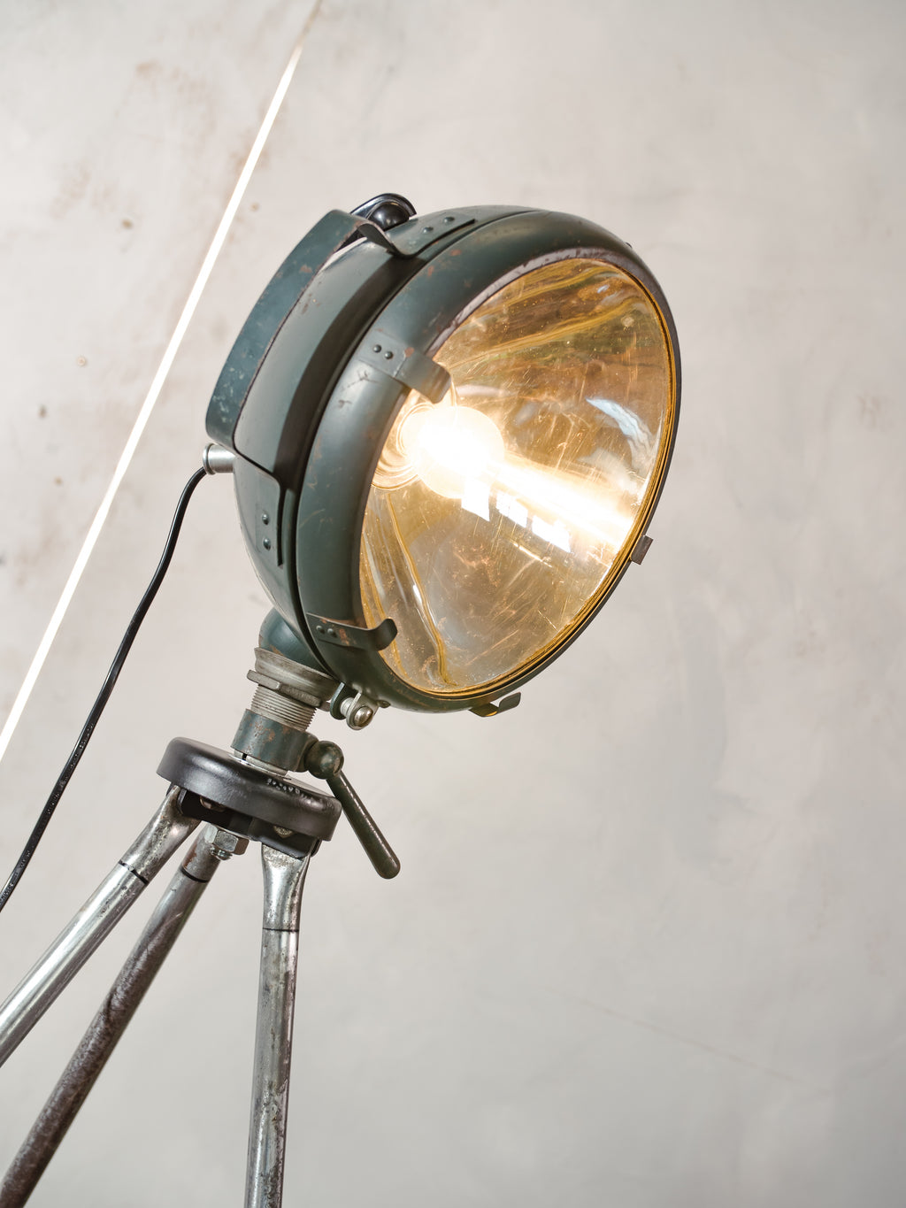 Vintage Military Spotlight Floor Lamp on original Tripod | Bosch Eisemann Industrial Searchlight | Industrial Loft Lighting