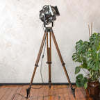 Vintage ARRI film spotlight vloerlamp, industriële filmlamp van Arnold & Richter uit de jaren 1950, statief voor landmeetkunde, studioverlichting