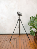 Upcycled spotlight lamp, HELLA rally geïnspireerde statief vloerlamp, industriële verlichting uit de jaren 50