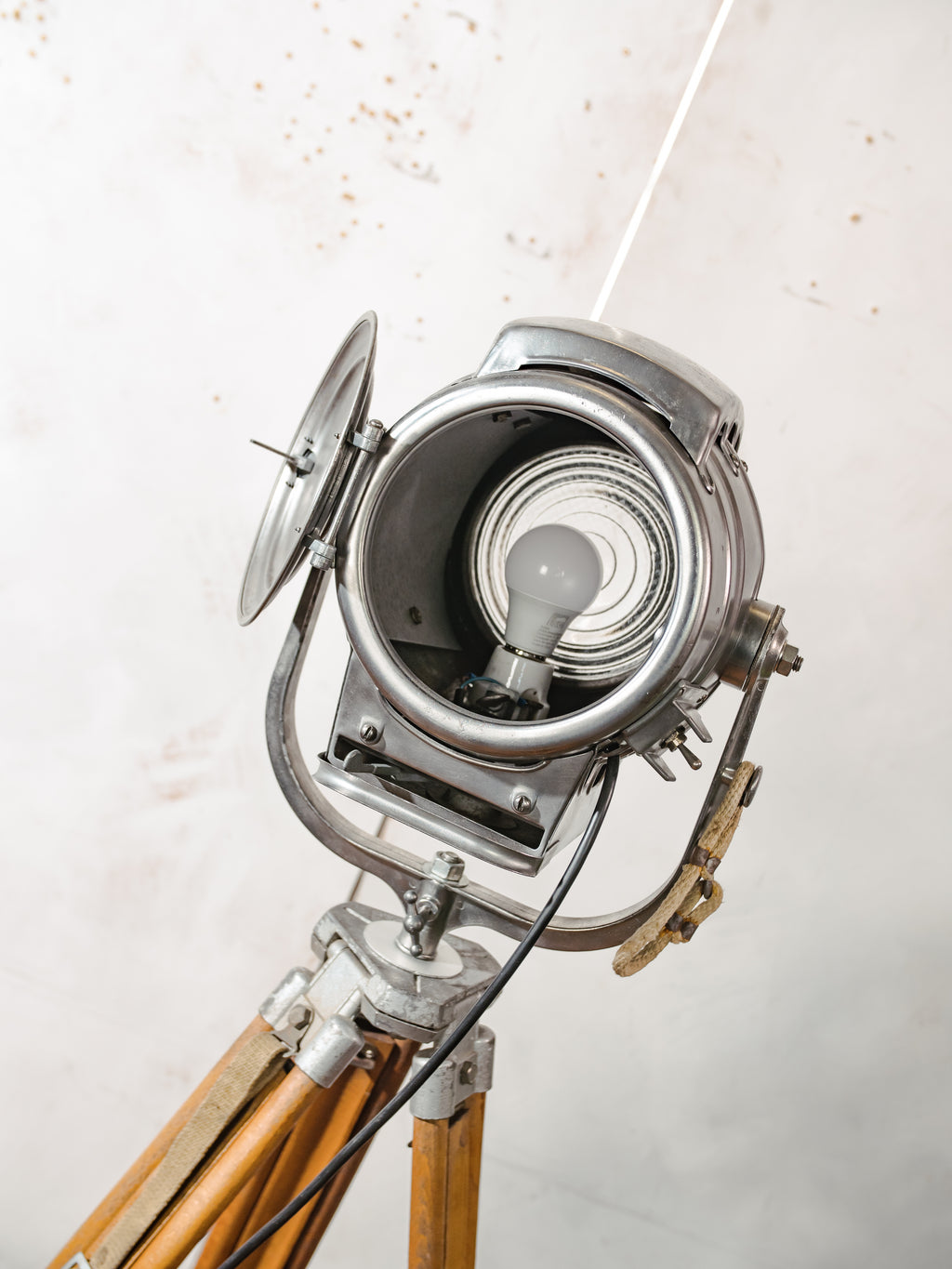 Bardwell & McAlister Keg Light, 1950s Hollywood, detail view 10