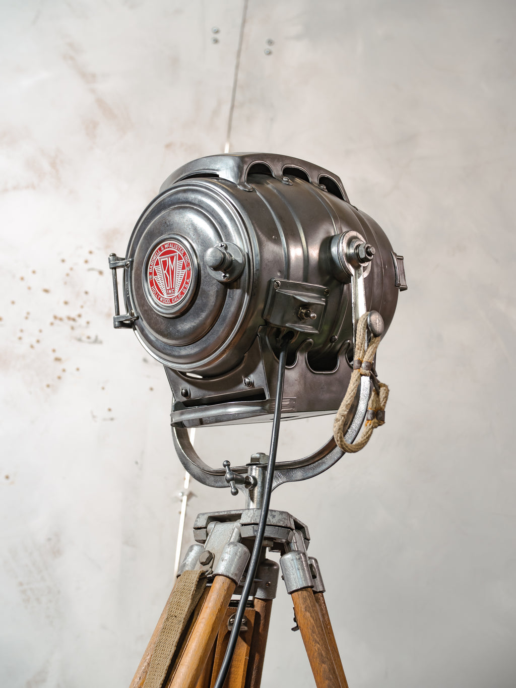 Bardwell & McAlister Keg Light, 1950s Hollywood, detail view 17