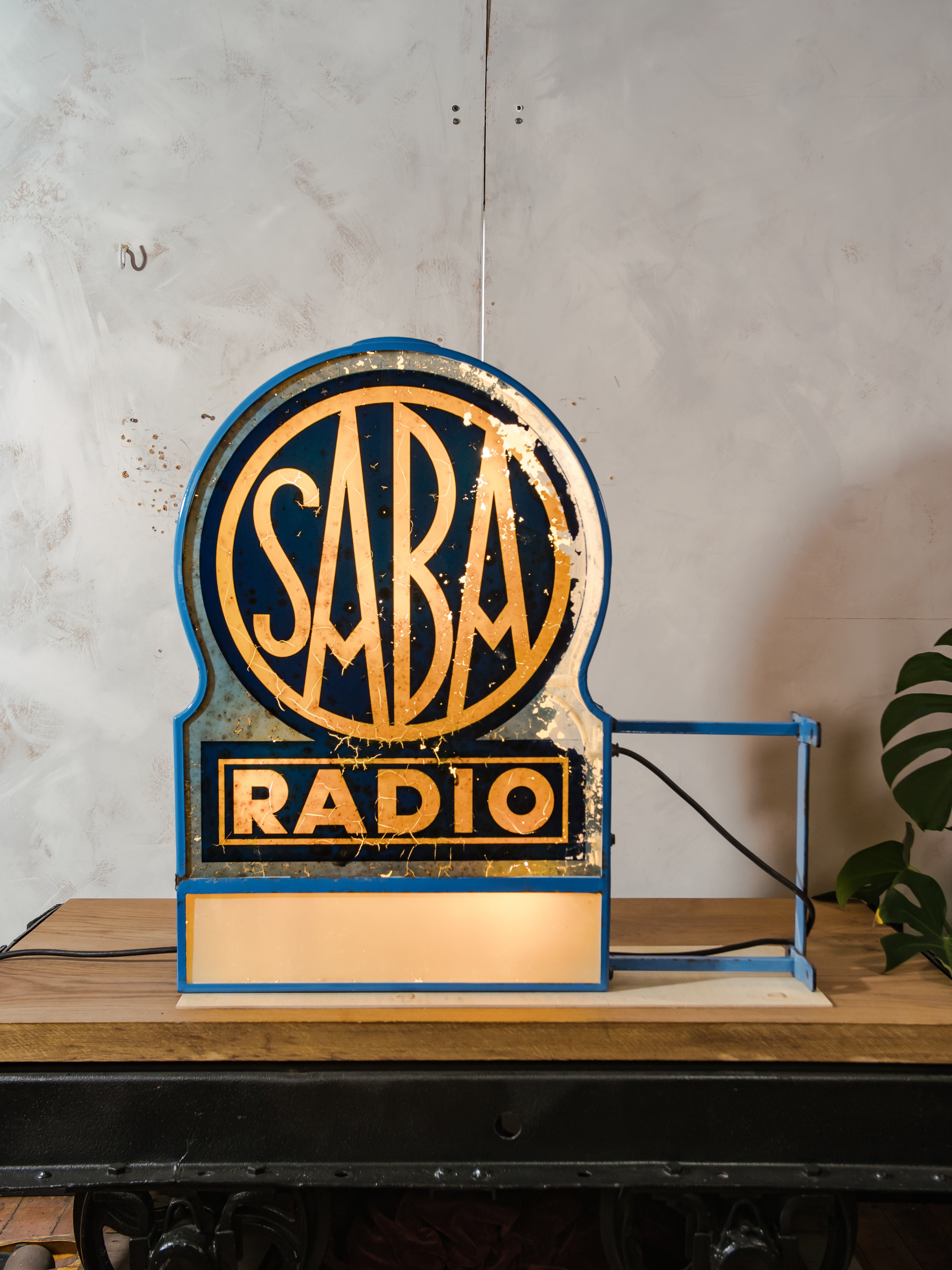 Uiterst zeldzaam dubbelzijdig verlicht reclamebord van SABA Radio uit de jaren 30 – Art Deco Duitse radio reclame lichtbak Emaille & glas bedekt- Museumkwaliteit