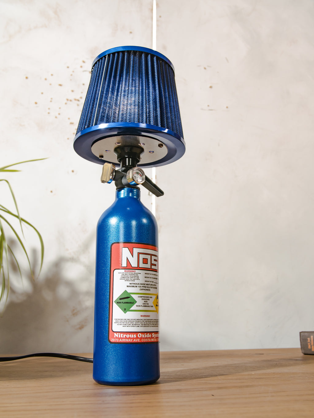 Racing Nitrous Oxide NOS & NX Express bureau of tafel lamp met Power luchtfilter lampenkap, wit + blauw gerecyclede brandblusser JDM