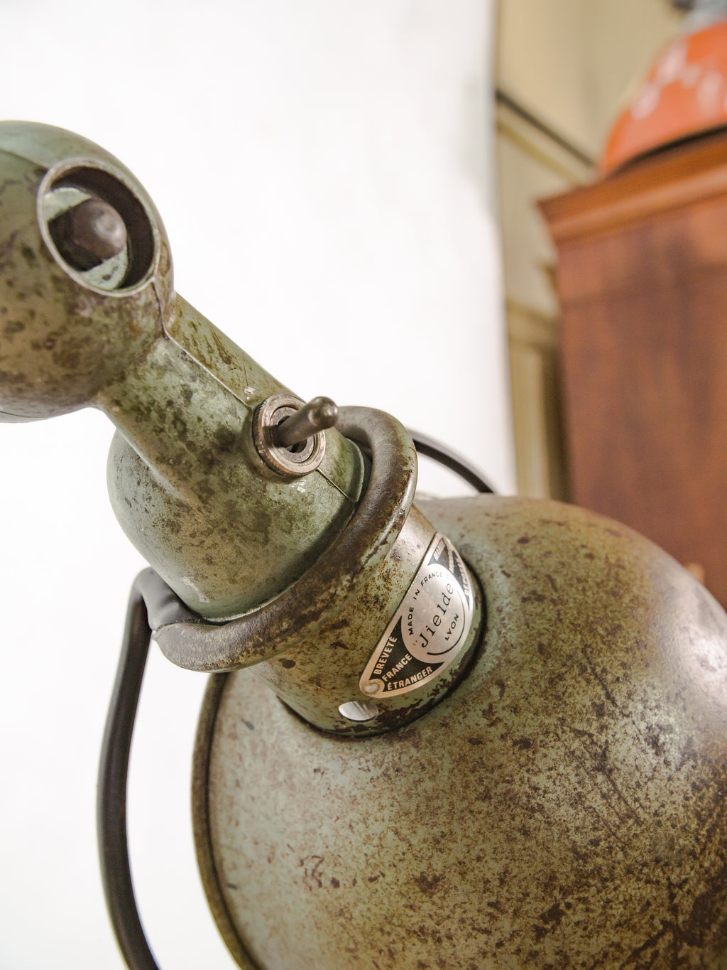 1950s Jieldé Vespa Green 2 Arm French Workshop Lamp on Brake disc, Jielde light, Vintage Designer Desk Lamp made by Jean Louis Domecq