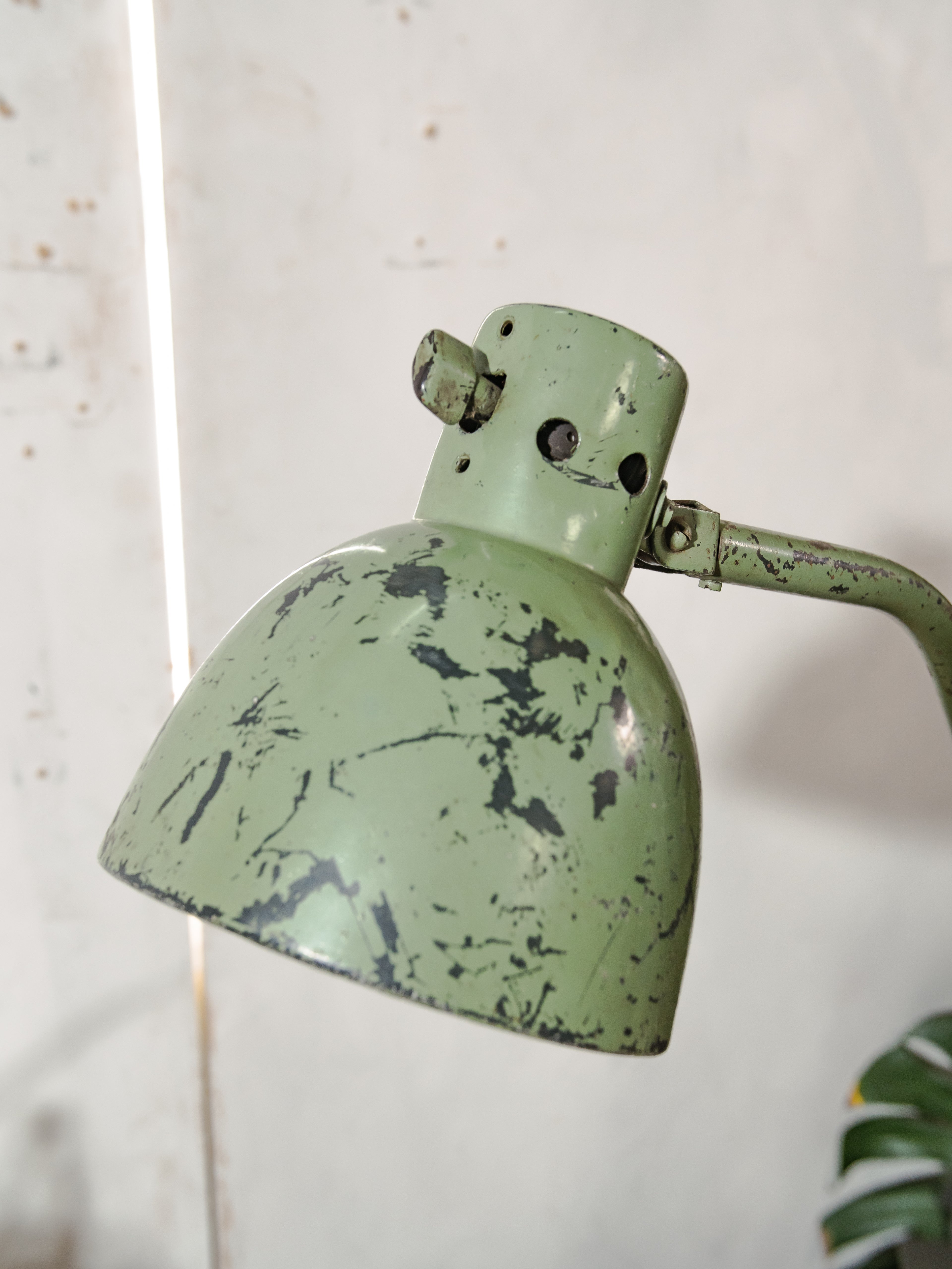 1940s Hala Zeist, Model 122 Swing Arm Lamp, Vintage Industrial Desk Light - Patina Green