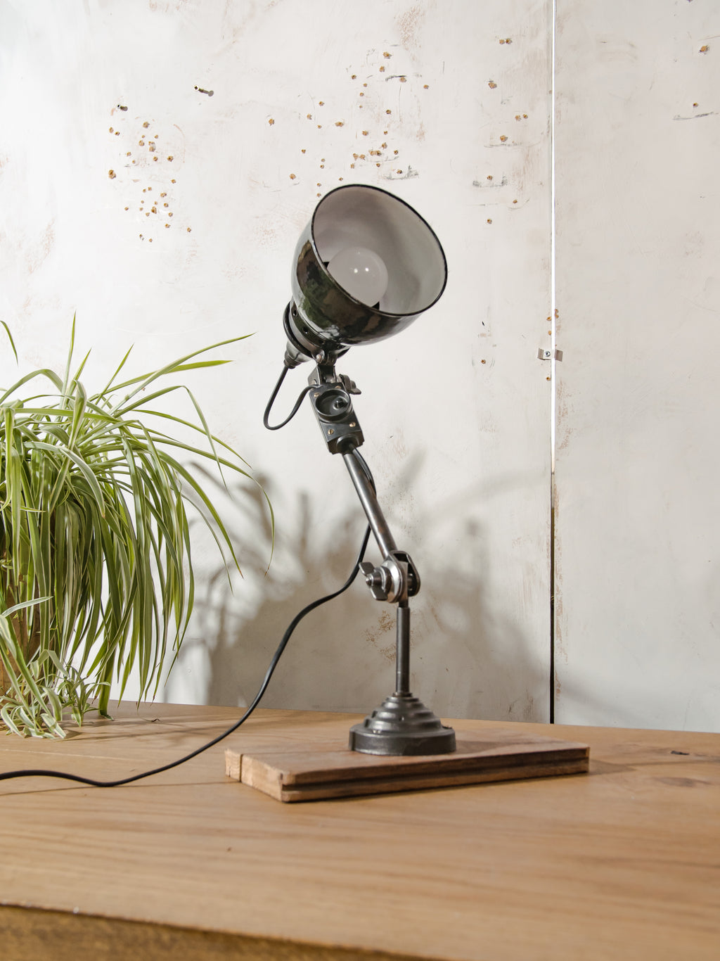 Restored 1920s Rademacher Desk Lamp, Vintage Bauhaus German Enamel shade Task Light