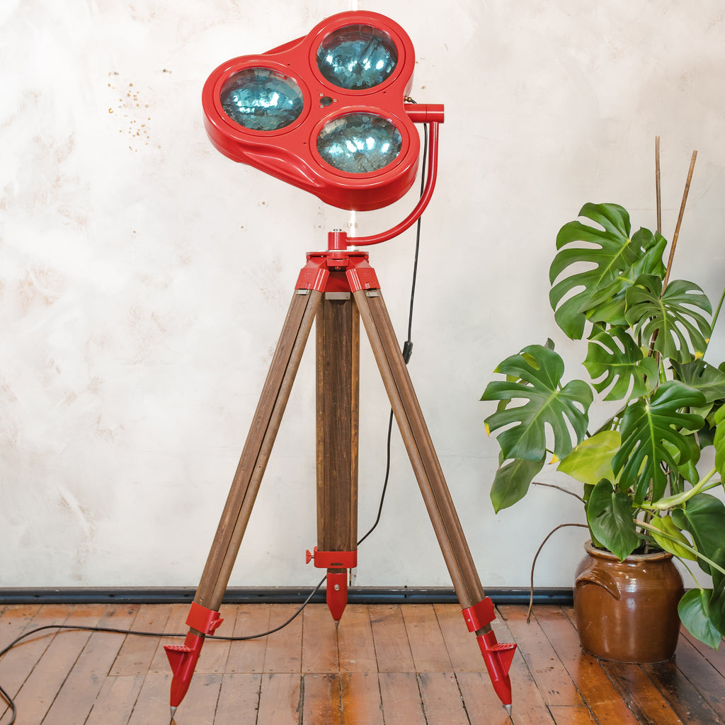 Retro Red Heraeus Hanaulux London Vintage Surgical Spotlight Floor Lamp, Upcycled Medical History on Wooden Surveying Tripod