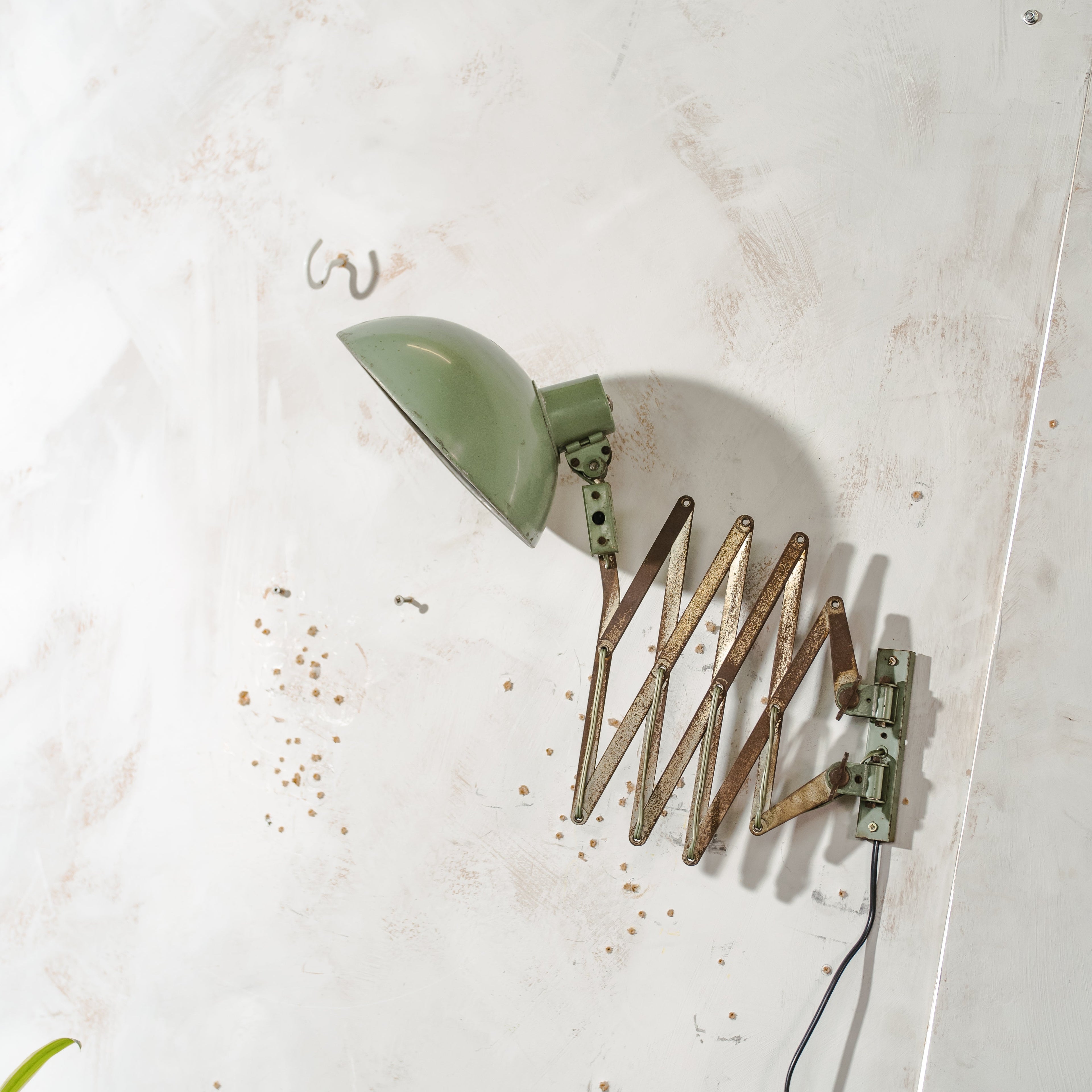 Vintage French Industrial Scissor Wall Lamp, Circa 1950s, Workshop Light Extendable, Rustic Green Patina