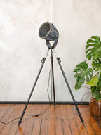 Vintage Sovjet CCCP fabrieks spotlight lamp, industriële Bosch statief vloerlamp, jaren 70