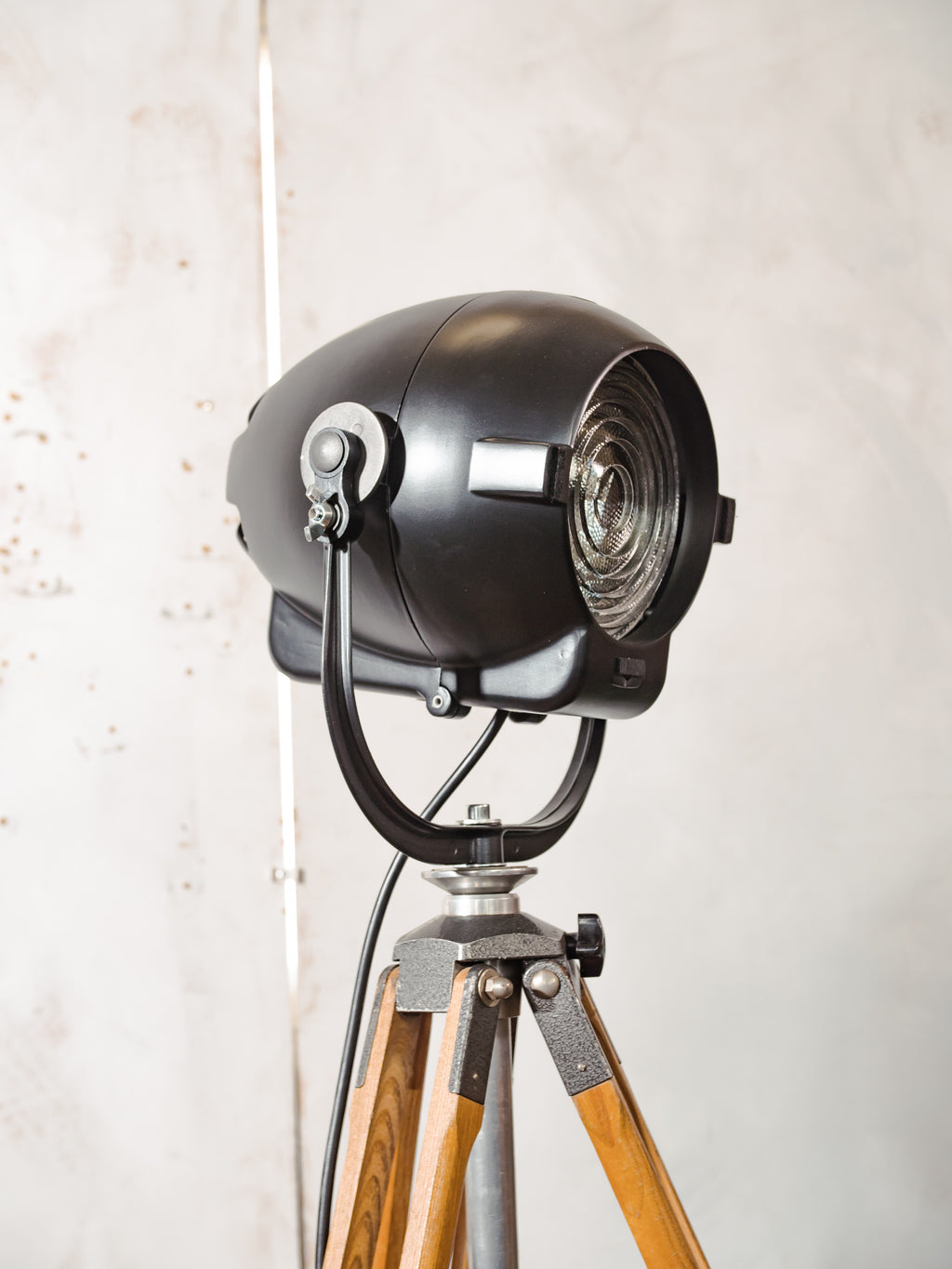 1950s Matte Black Renovated Strand Electric Patt 123 Theater Spotlight Floor Lamp, Berlebach Tripod Stage Light, Designer Loft Decor