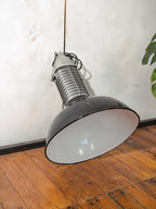 Vintage Philips HDK-serie industriële hanglamp, zwarte geëmailleerde kap, fabriekslamp uit de jaren 1950 - lage kappen - gerenoveerd