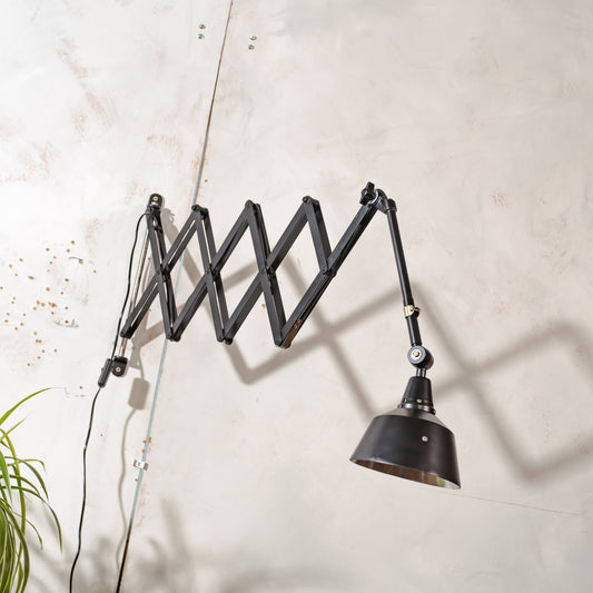 1930s MIDGARD XXL Scissor Lamp, Renovated Antique Black Workshop lamp, Rare Wall Harmonica Light, design by Curt Fischer