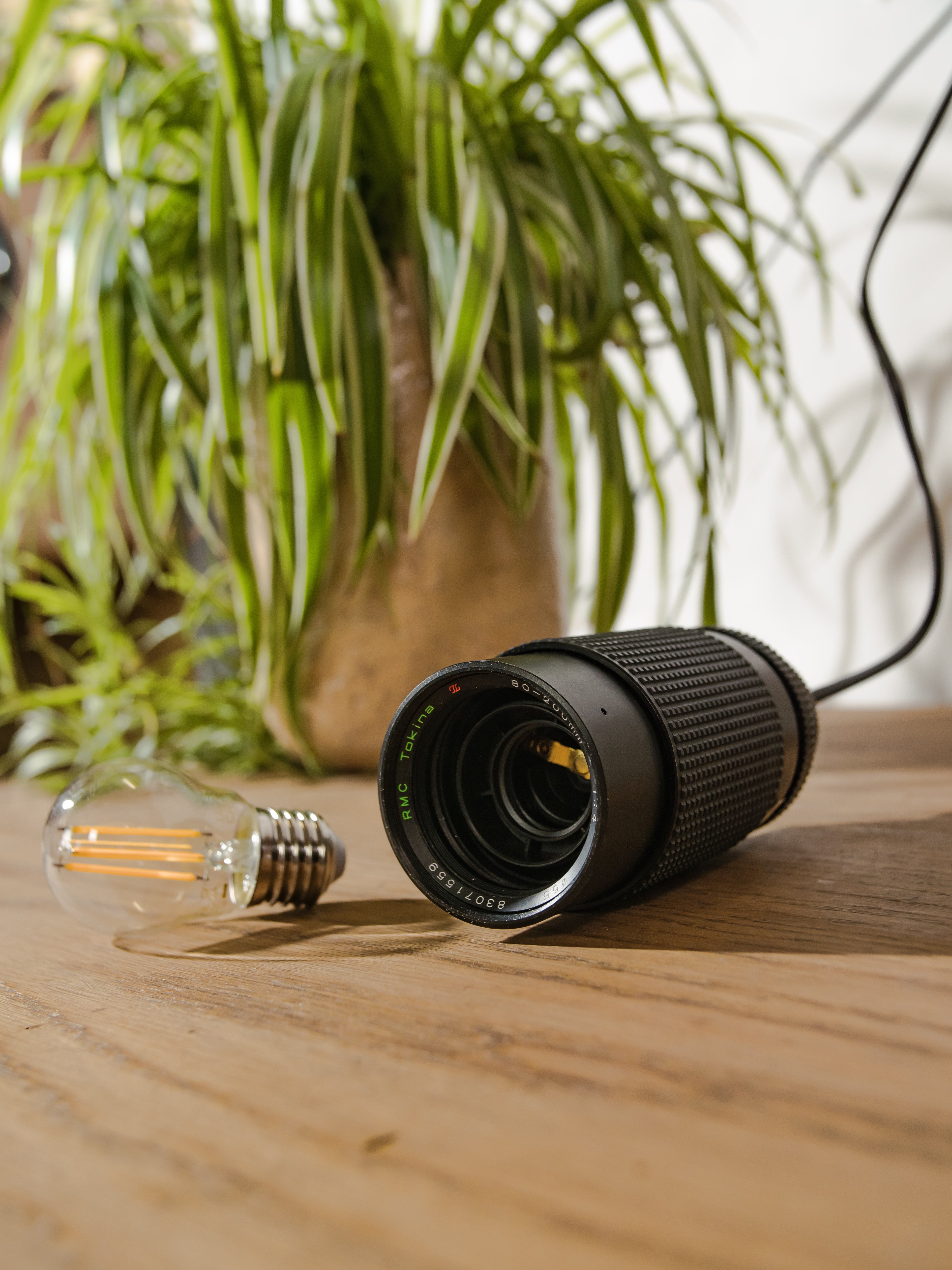 Repurposed LENS Wall lamp, Photo camera 80-200 mm RMC Tokina lighting, Upcycling Pulley light, gift for Photographers