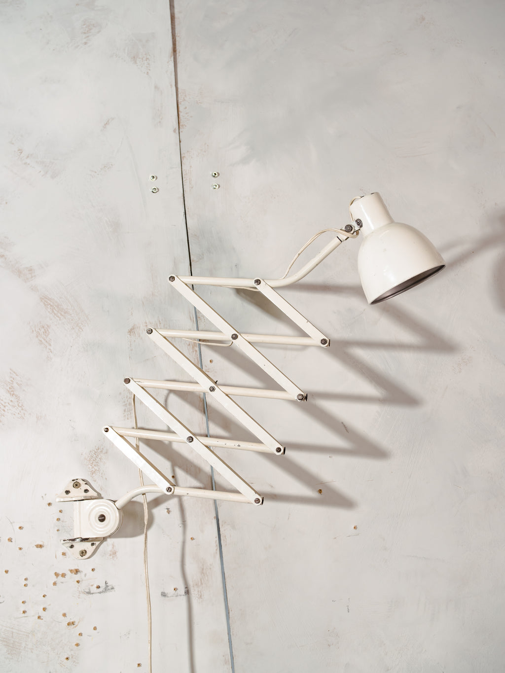 1930s White Scissor Lamp by Hala,old Workshop Harmonica Light, Bauhaus H. Th. J. A. Busquet Lighting