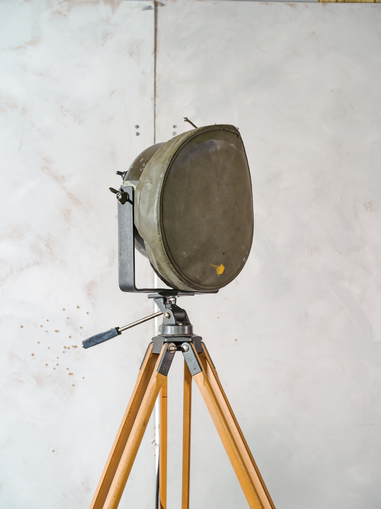 Vintage Military Leopard 1 Tank Searchlight Dutch Army on Wooden Tripod | Industrial Floor lamp Spotlight | Industrial statement Lighting