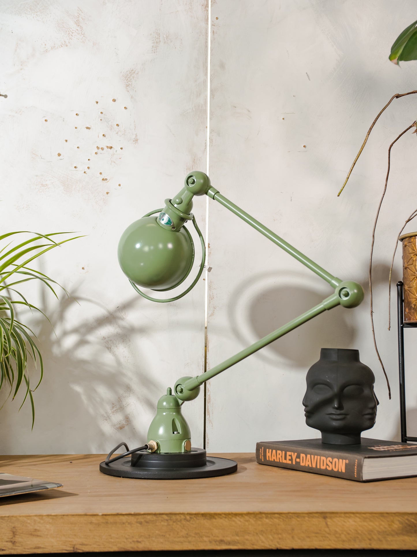 Vintage Green Jieldé Desk Lamp, 2 Arms 1950s, French Industrial Style Articulating Jielde Table light, with original Electrical Box