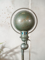 Jielde Vespa groen bureaulamp met één arm uit de jaren 50, vintage werkplaatslamp, Jieldé Franse designverlichting, mid-century tafel- en kantoorinrichting