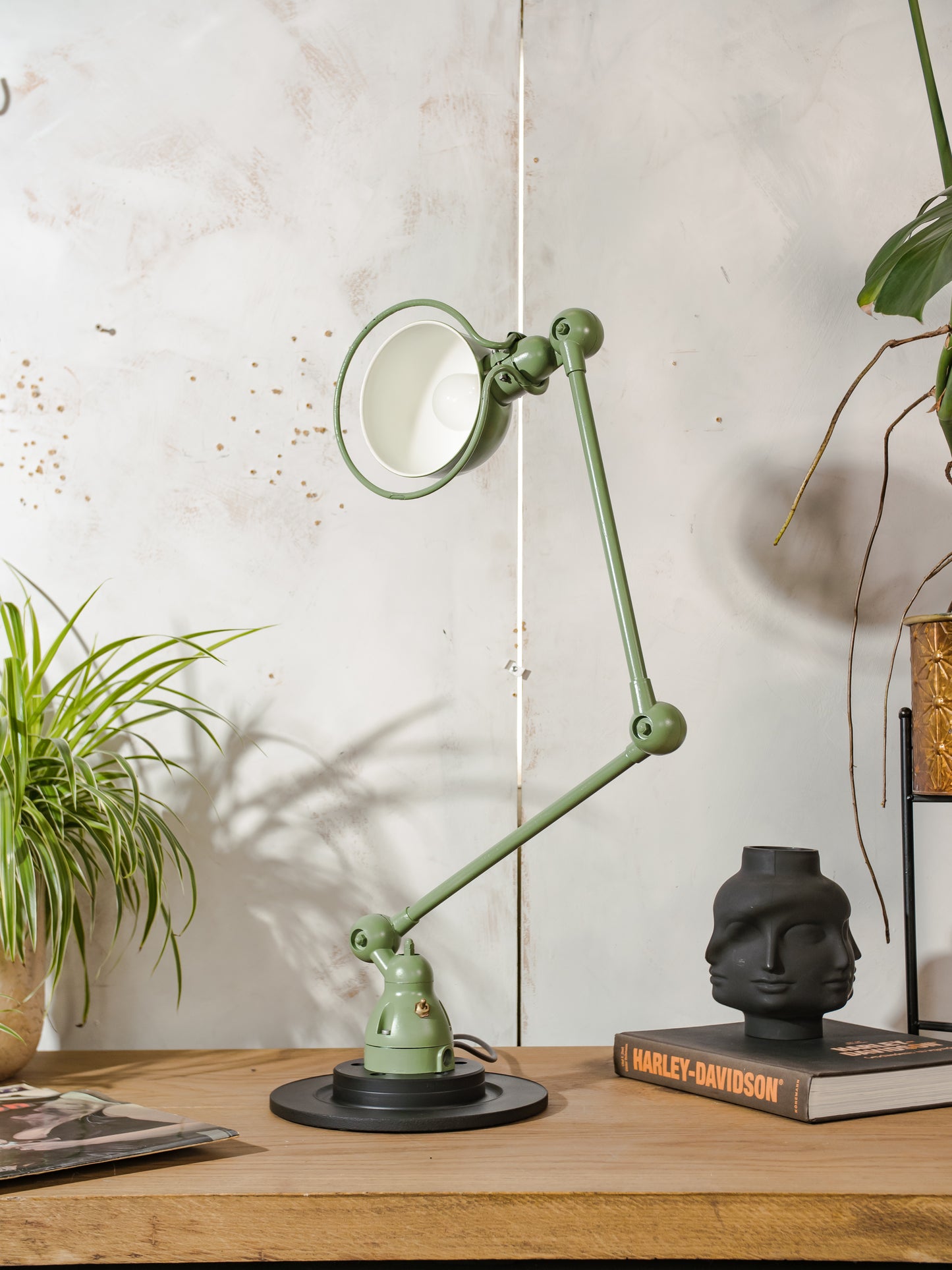 Vintage Green Jieldé Desk Lamp, 2 Arms 1950s, French Industrial Style Articulating Jielde Table light, with original Electrical Box