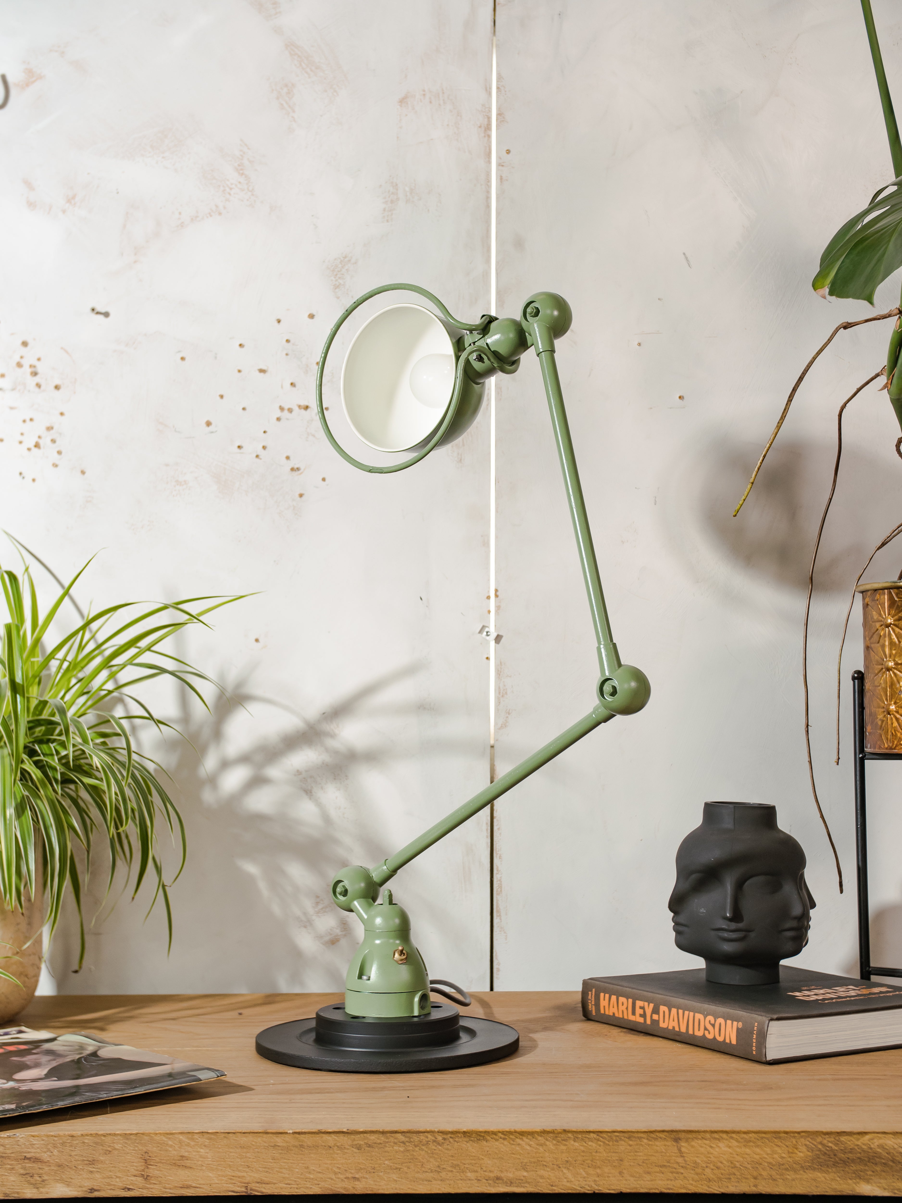 Vintage Green Jieldé Desk Lamp, 2 Arms 1950s, French Industrial Style Articulating Jielde Table light, with original Electrical Box