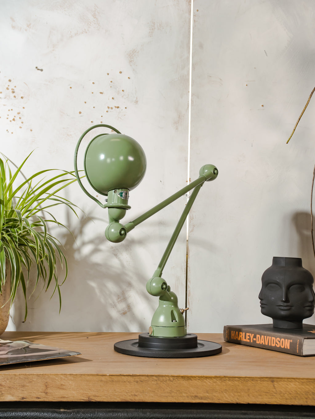 Vintage Green Jieldé Desk Lamp, 2 Arms 1950s, French Industrial Style Articulating Jielde Table light, with original Electrical Box