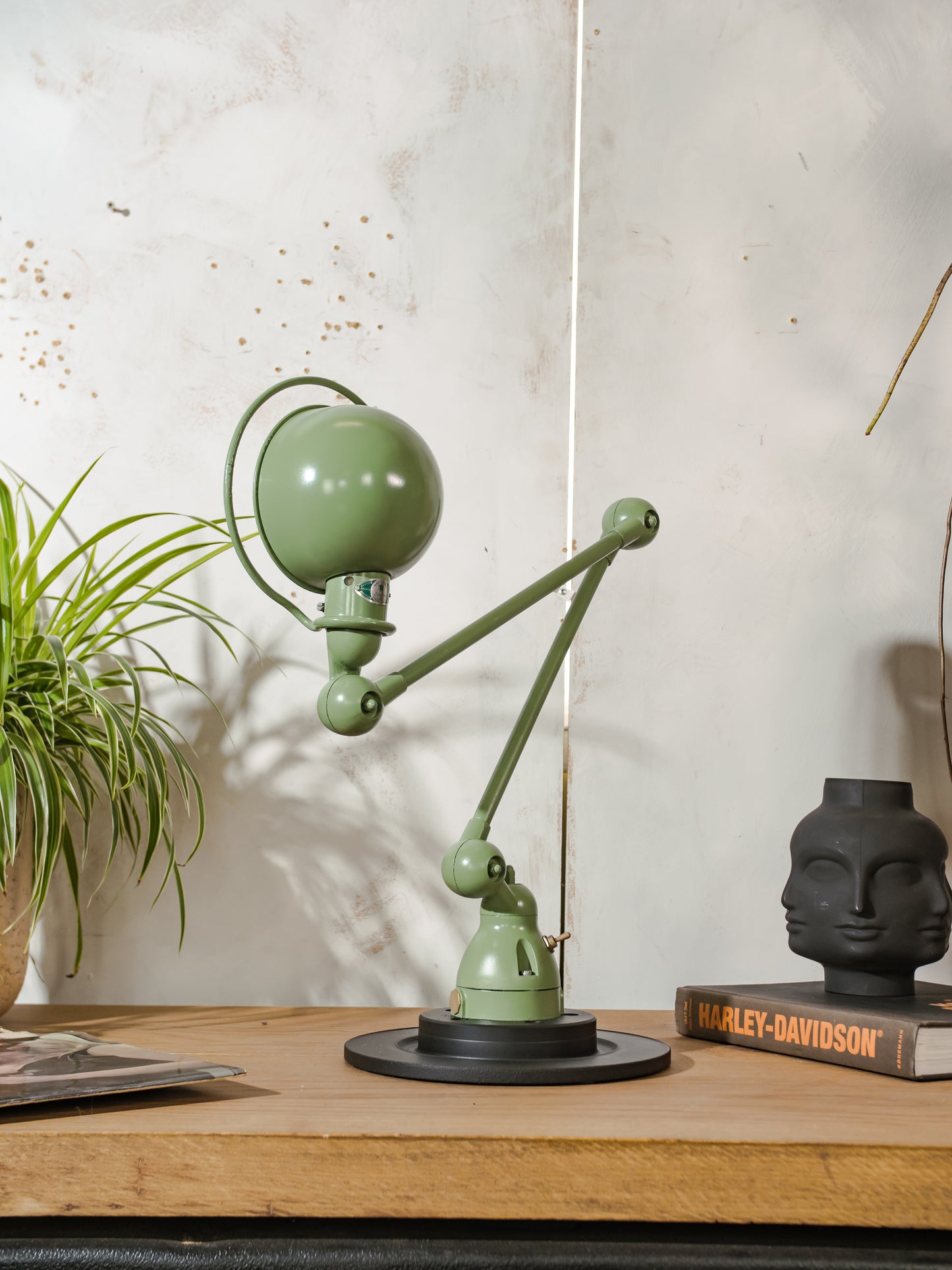 Vintage Green Jieldé Desk Lamp, 2 Arms 1950s, French Industrial Style Articulating Jielde Table light, with original Electrical Box