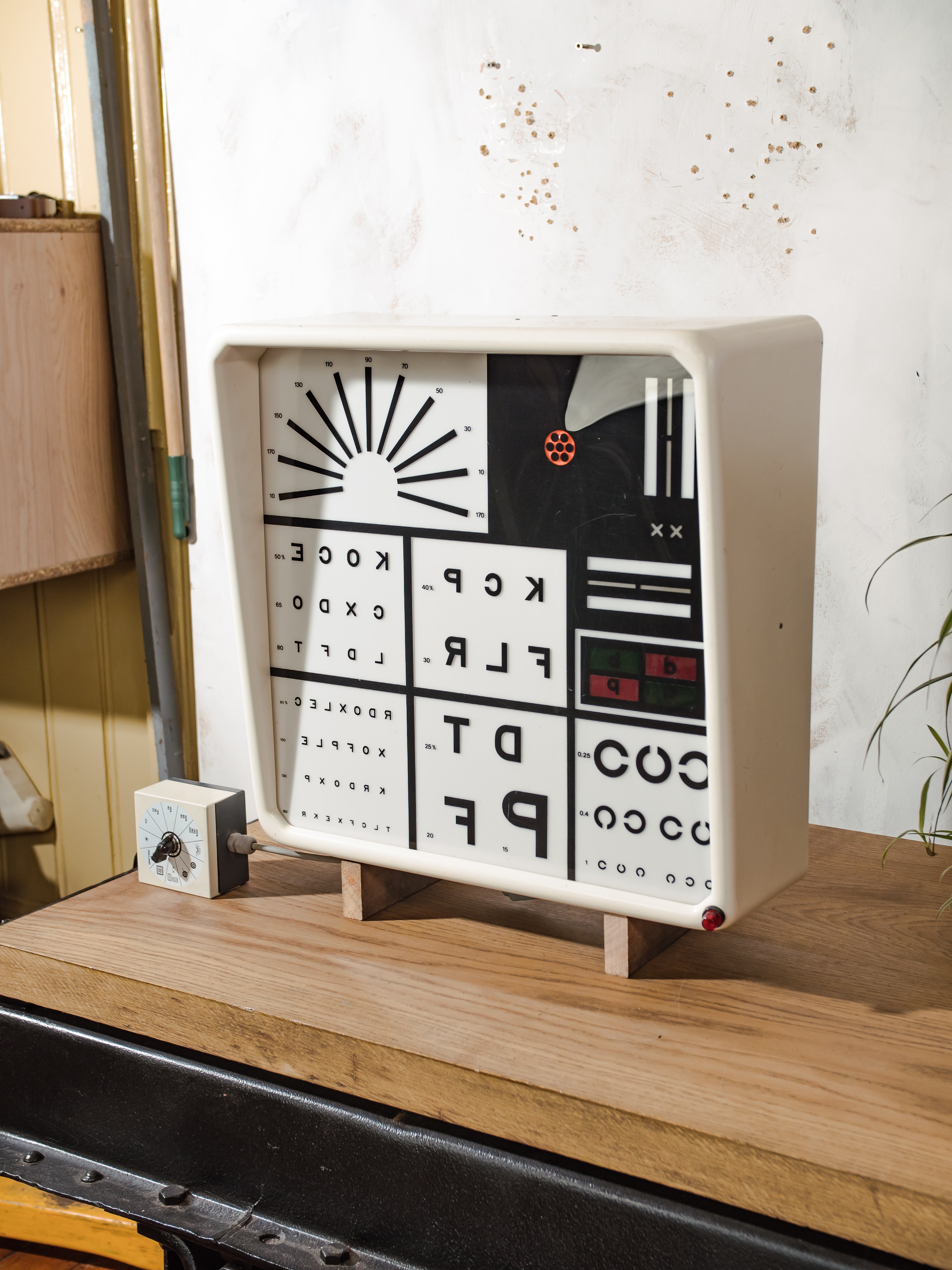 Vintage Optician Light Box Wall Lamp, 1960s Eye Exam Test Light, Made in Holland, 10 Light Settings, Industrial Medical Decor, Optometrist