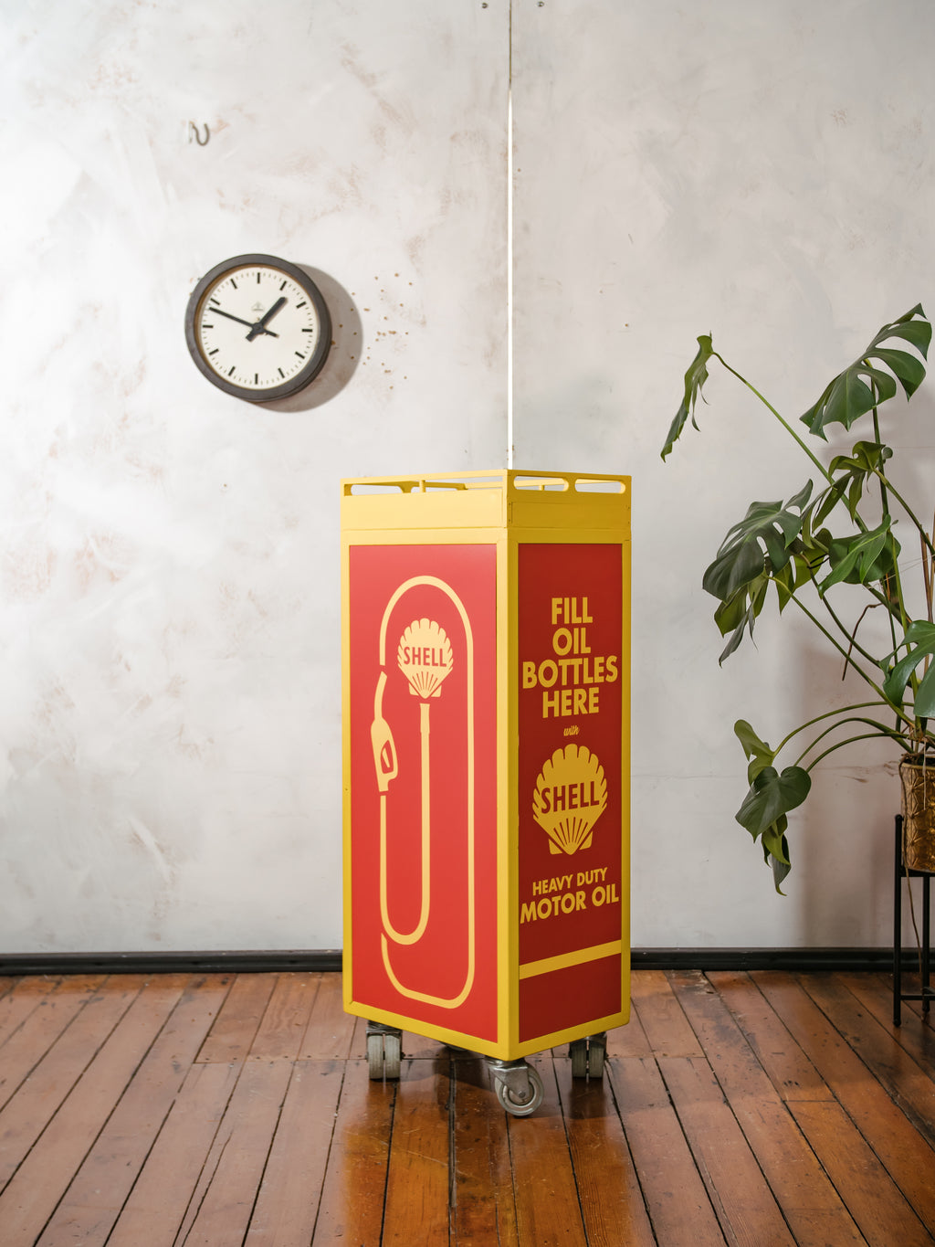 Lufthansa Airplane Trolley Upcycled, Unique Vintage Shell Gas Pump Design, Retro Aviation Storage Cabinet, Airline Galley Roling Bar Cart