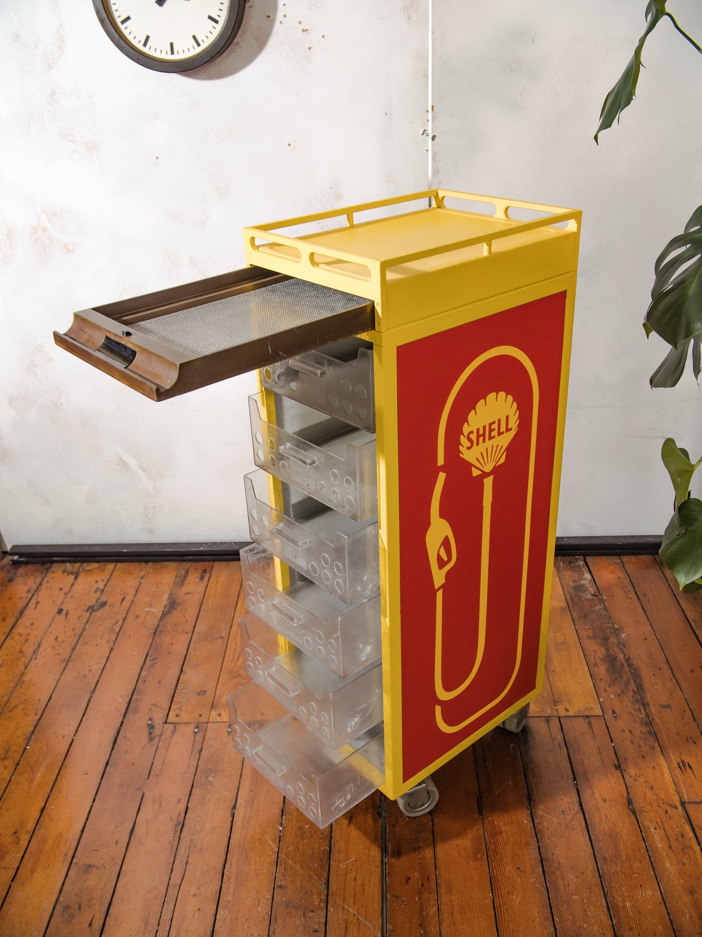 Lufthansa Airplane Trolley Upcycled, Unique Vintage Shell Gas Pump Design, Retro Aviation Storage Cabinet, Airline Galley Roling Bar Cart