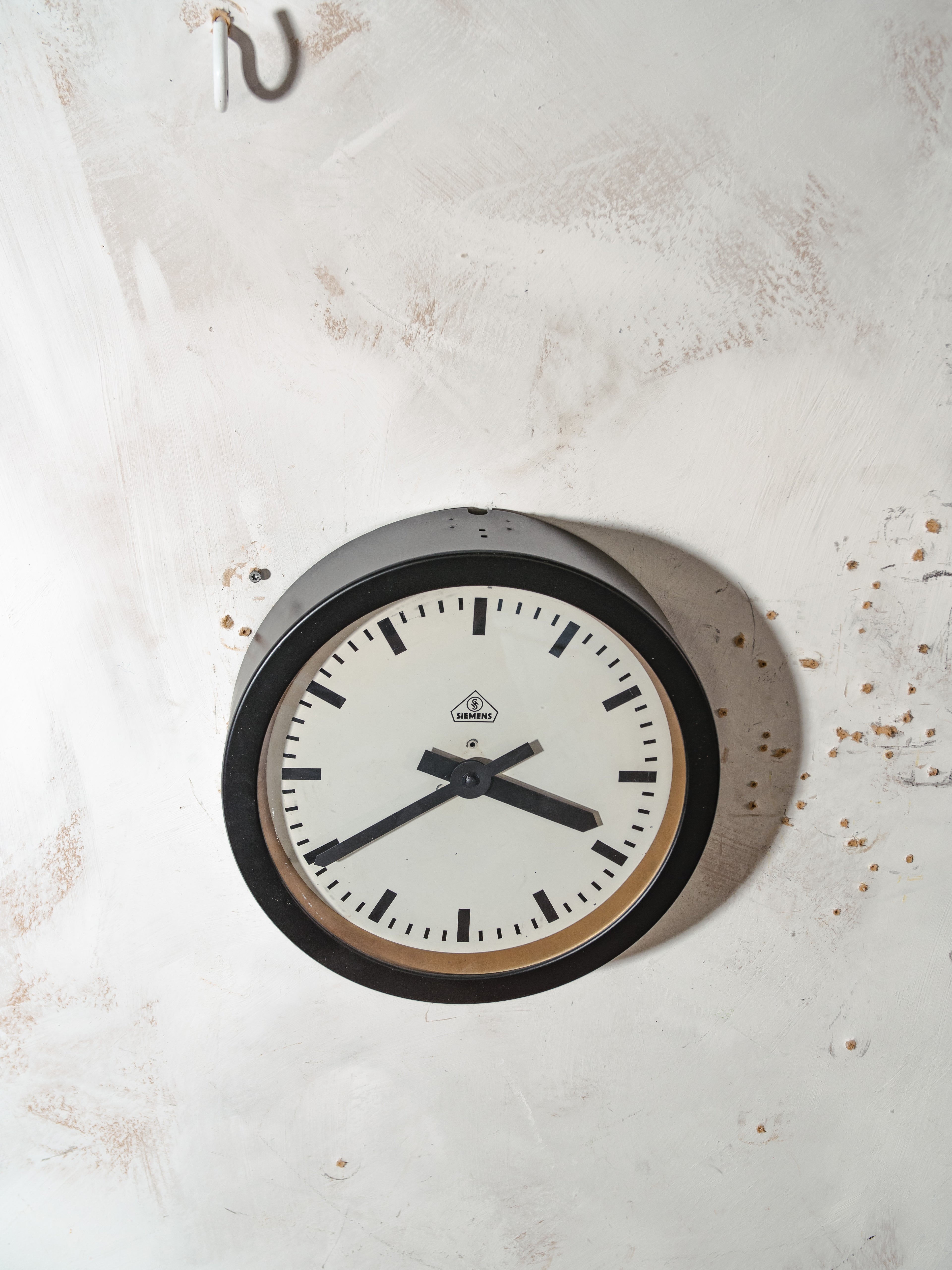1930s Small Station Clock by Siemens, Ø30 CM, Satin Black Industrial Factory Clock, Converted to Quartz mechanism