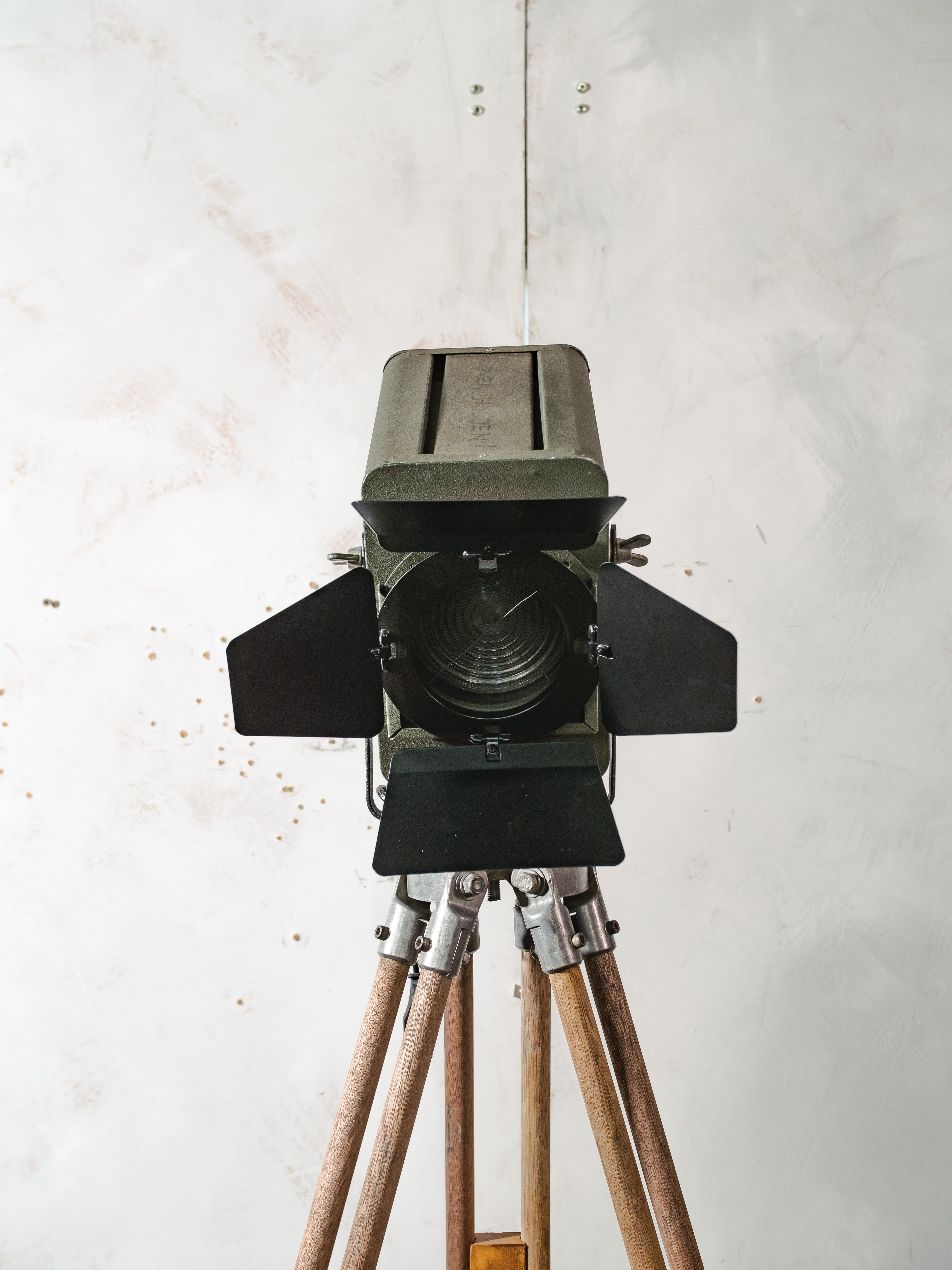 Vintage Green 1960s Strand Electric Patt 45 Theatre light on a wooden Surveying Tripod, Industrial Floor lamp, Retro Stagelight