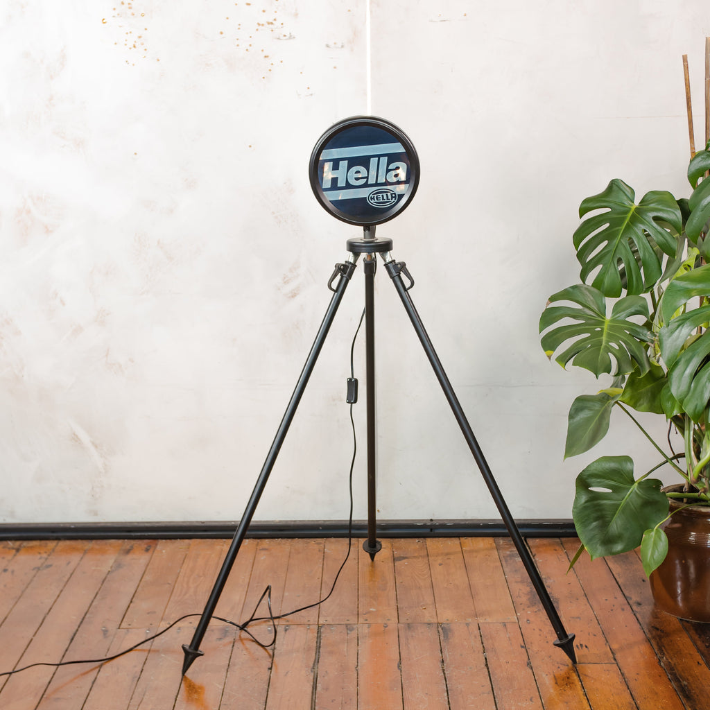 Upcycled spotlight lamp, HELLA rally geïnspireerde statief vloerlamp, industriële verlichting uit de jaren 50
