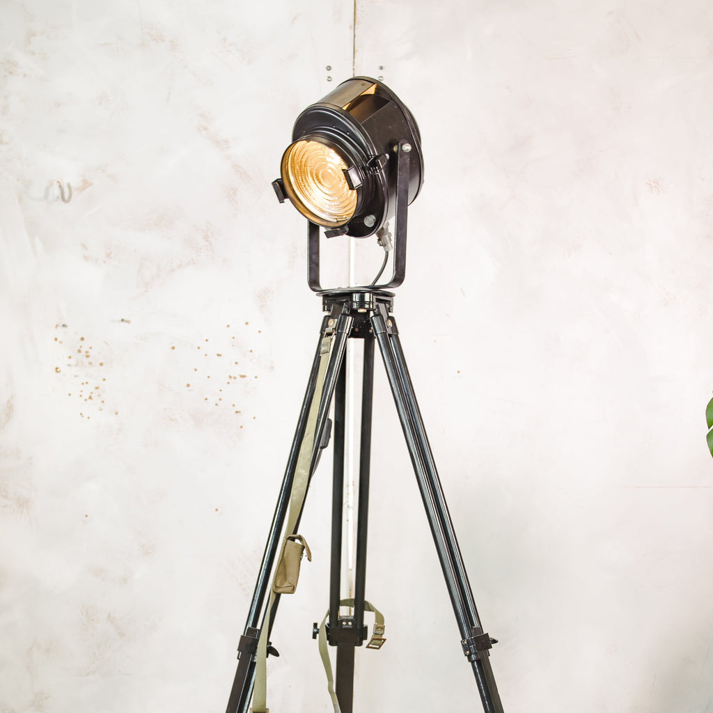 1950s Black A.E. Cremer Paris Industrial Film Spotlight Floor lamp, Mounted on Wooden Surveying Tripod, French Antique Spotlight