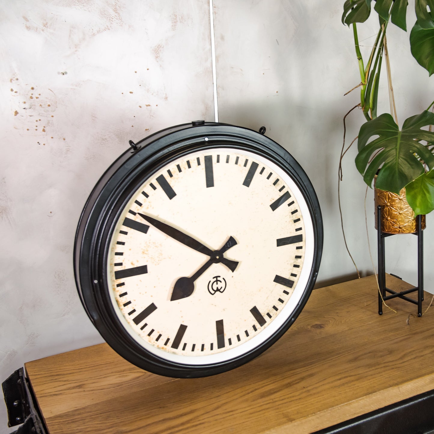 Grande Double sided Station Clock by CTW Ø75CM / 29.5 Inch, Carl Theodor Wagner 1950s, Large Industrial Factory Timekeeper