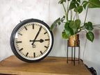 Grande dubbelzijdige stationsklok van CTW Ø75CM / 29,5 inch, Carl Theodor Wagner jaren 50, grote industriële fabriekstijdmeter