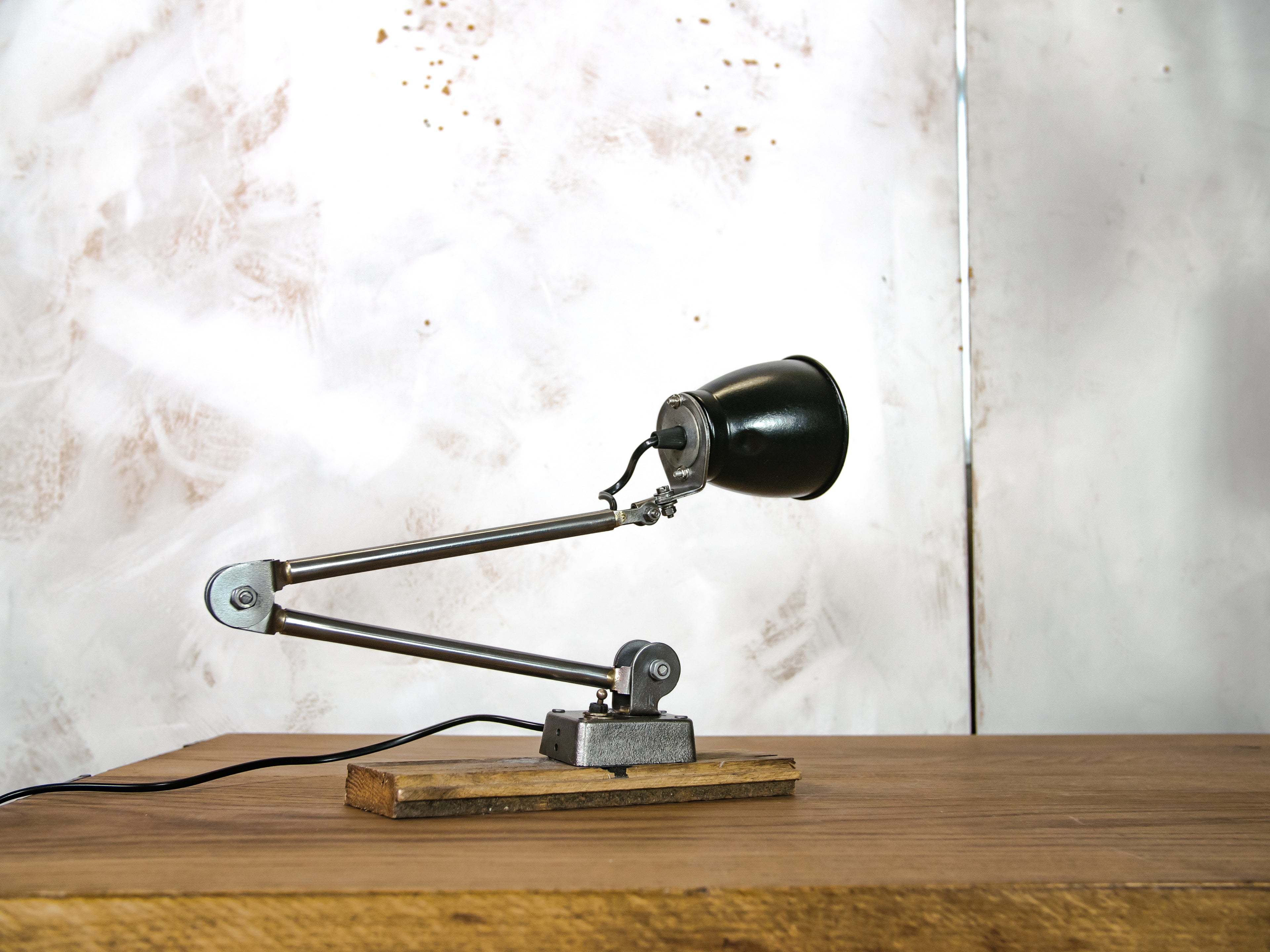 Vintage 1950s EDL England Industrial Machine Lamp, Polished 2 arm Workshop Desk lamp, Restored and renovated Task Lamp, Articulated Lighting