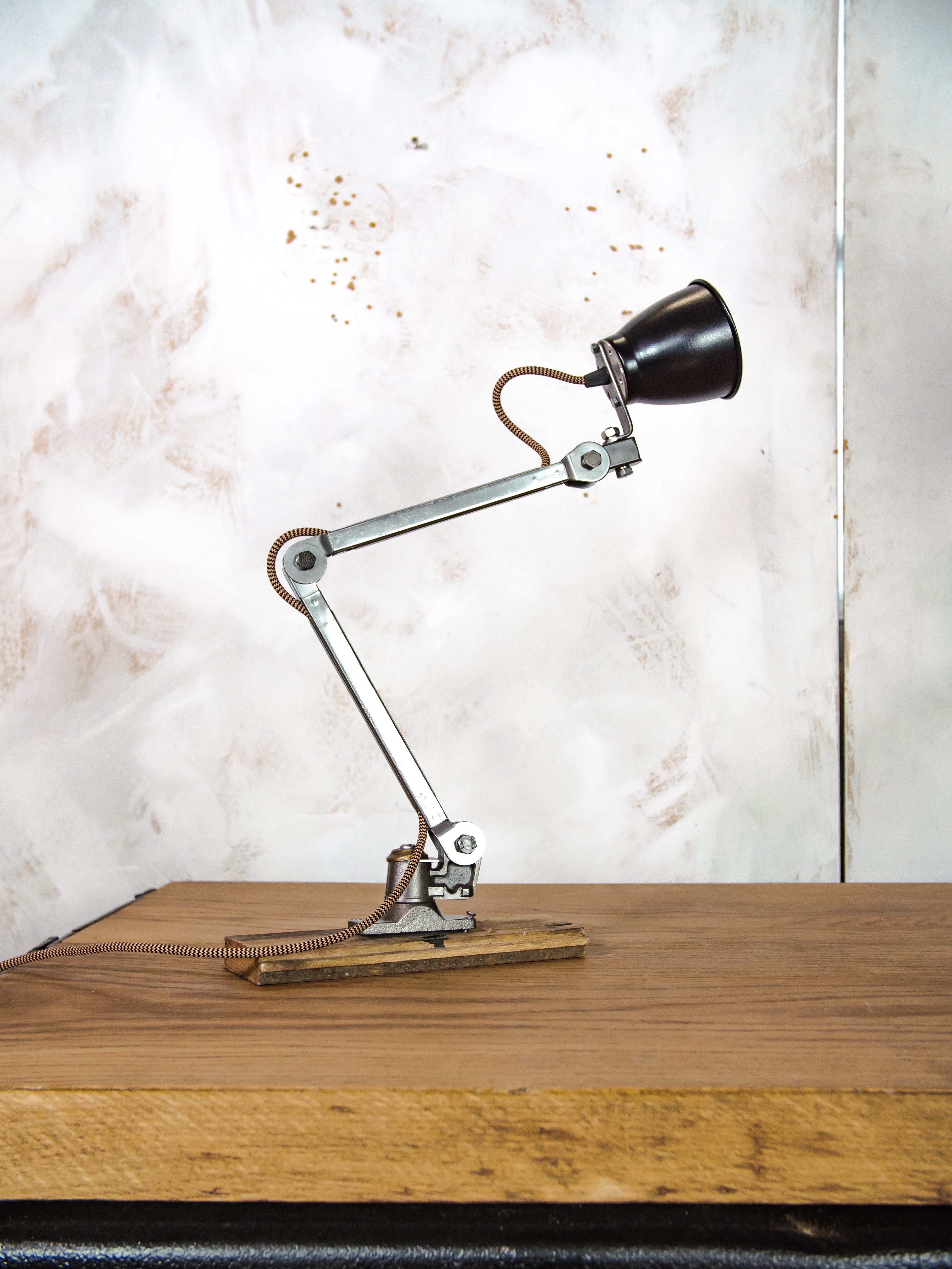 Vintage Industrial Machinist Lamp by EDL, 1950s 2 arm Workshop Desk lamp, Restored and renovated Task Lamp