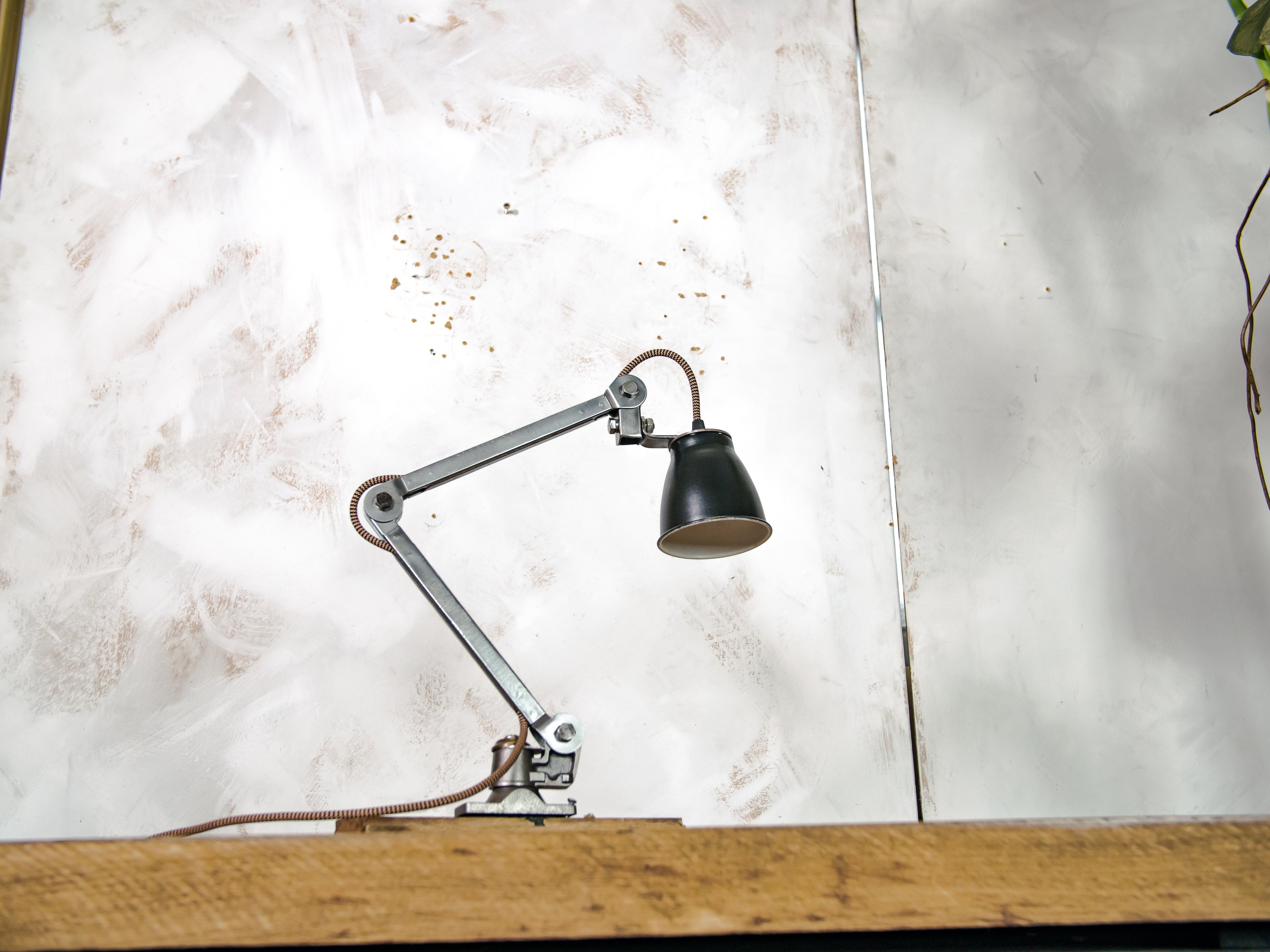 Vintage Industrial Machinist Lamp by EDL, 1950s 2 arm Workshop Desk lamp, Restored and renovated Task Lamp