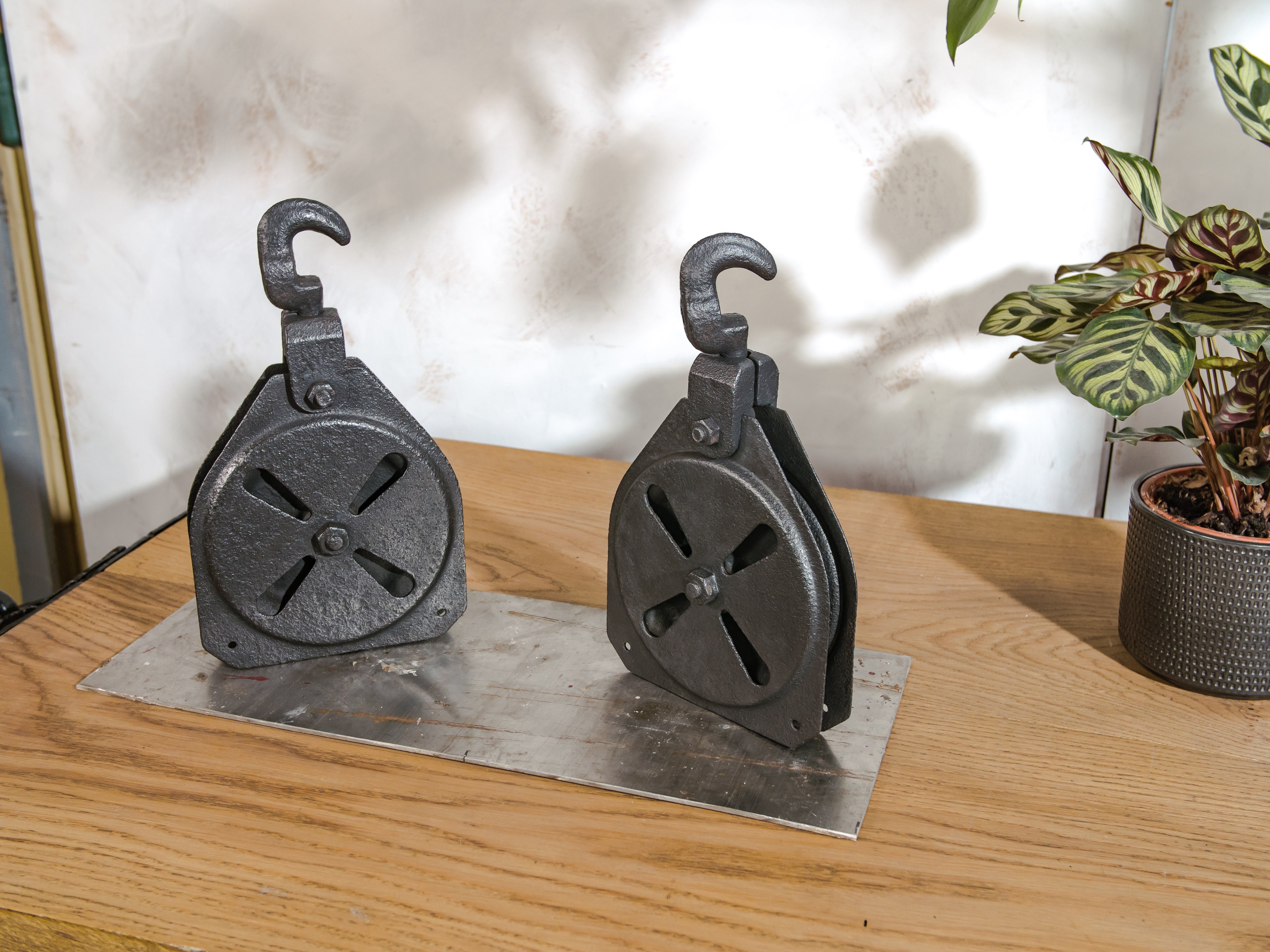 Antique Cast iron Pulley, Rustic Farm Country Hay Trolley, Barn pulleys Farmhouse Decor, Vintage hardware