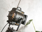 Vintage ARRI jaren 50 Filmlamp Staande Lamp, Hollywood Stijl Upcycled Verlichting op Houten Statief, Arnold & Richter München Bioscoopverlichting