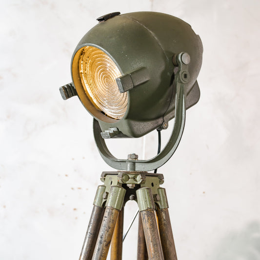 1960s Rank Strand Patt 123 Theatre Spotlight Lamp on Wooden Tripod, Vintage industrial designer Floor lamp