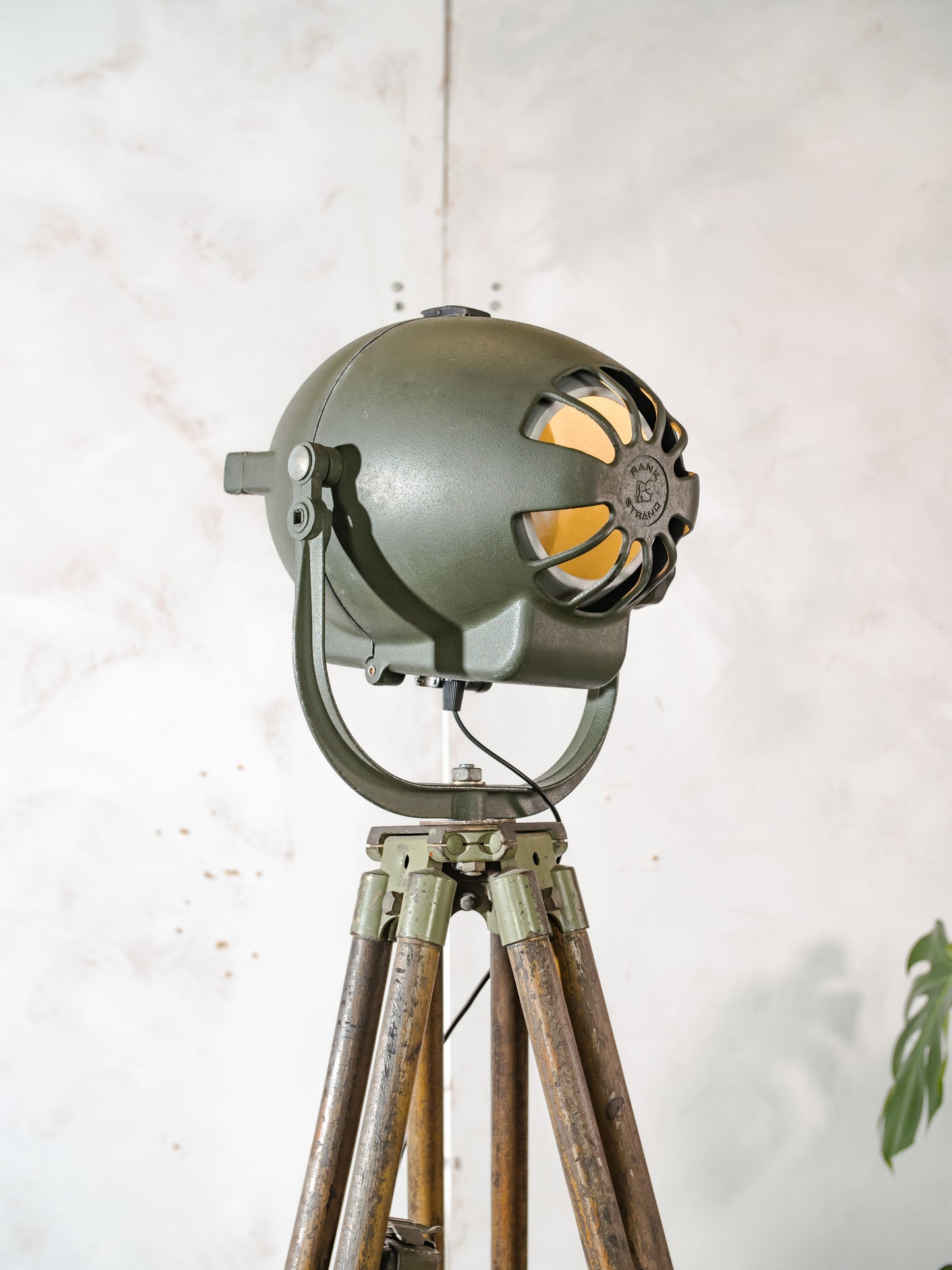 1960s Rank Strand Patt 123 Theatre Spotlight Lamp on Wooden Tripod, Vintage industrial designer Floor lamp