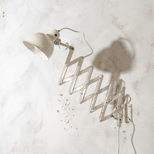 White Scissor Lamp 1940s by ADEM Large model, Bauhaus Dutch designer Harmonica Wall lighting