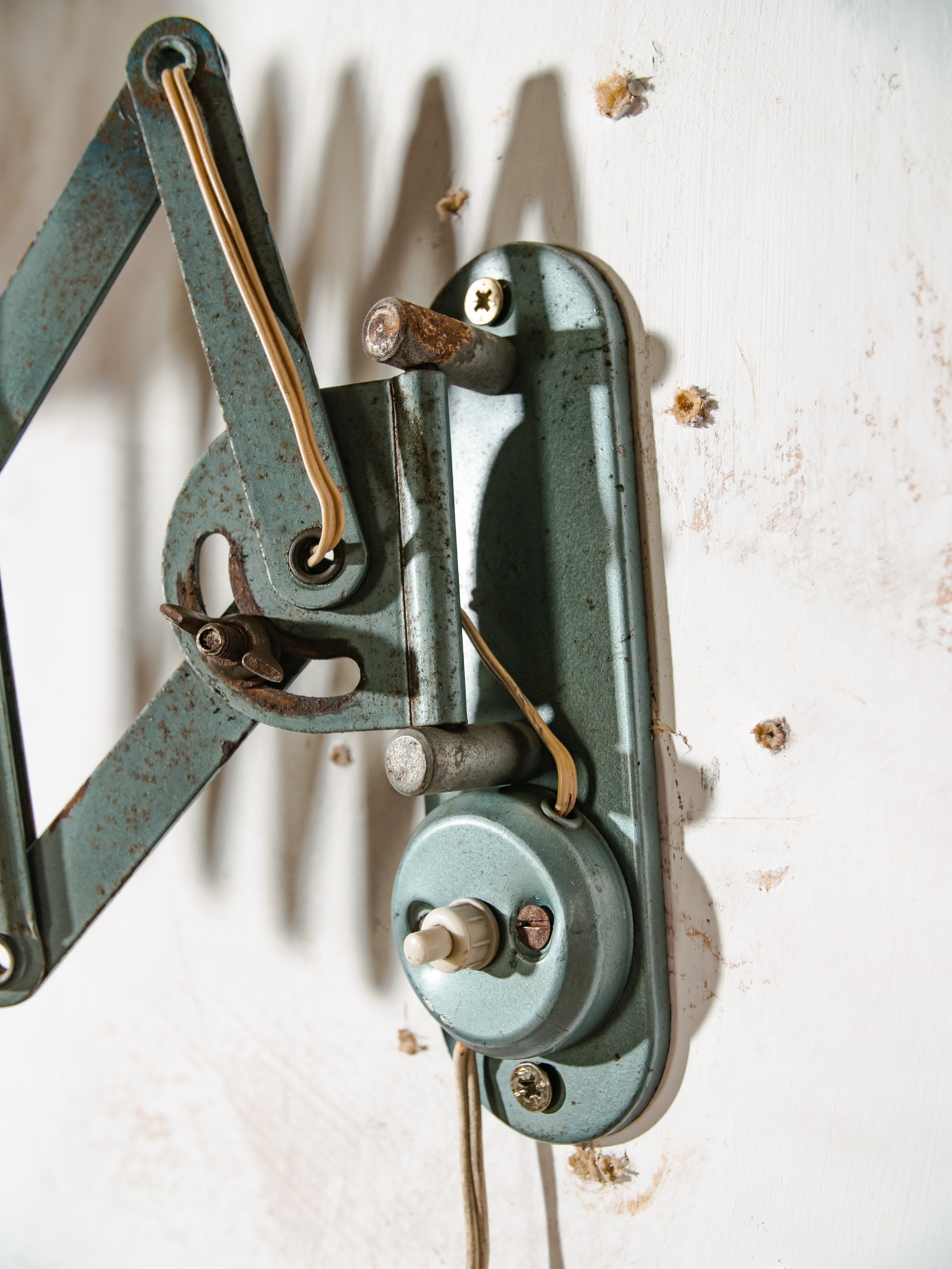 Vintage Bauhaus schaarlamp, uitschuifbaar groen industrieel patina Muurbevestiging Uittrekbare verlichting