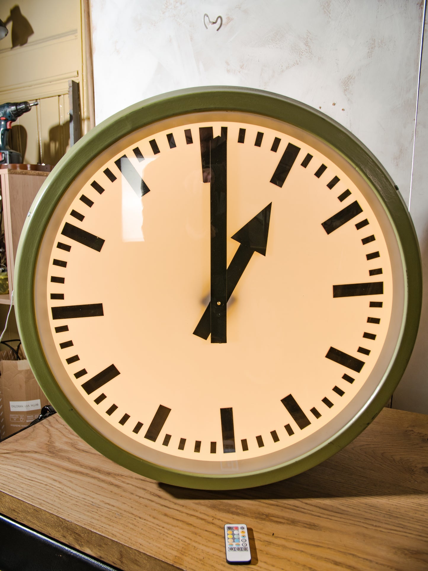 1950s Double sided Light-up Station Clock by RFT, Rundfunk und Fermelde Technik Germany, Diameter Ø75 CM, LED and Quartz converted