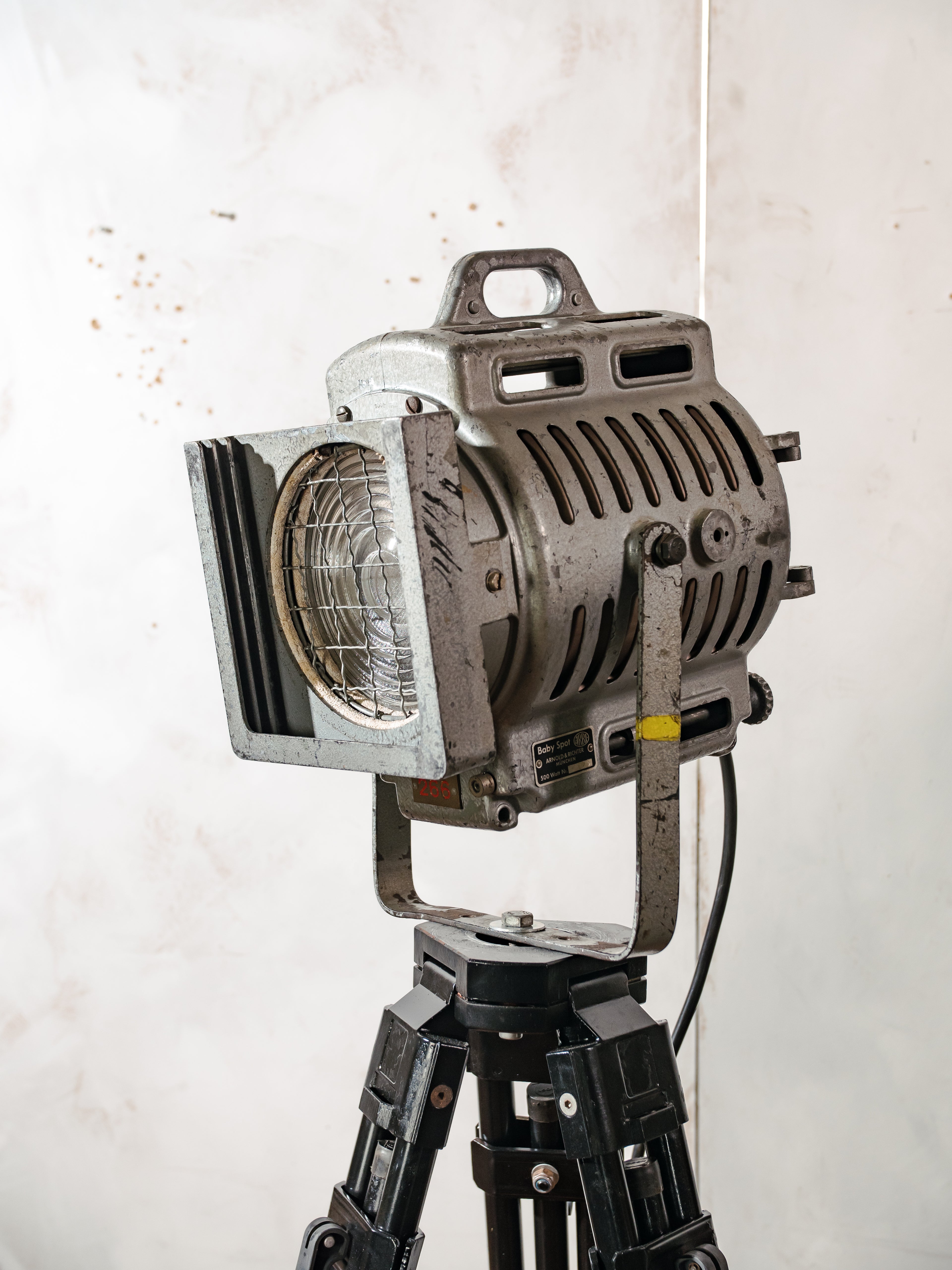 Vintage Film Spotlight Floor Lamp by ARRI, 1950s Arnold & Richter Industrial Movie Light, Surveying Tripod Lamp, Retro Studio Lighting